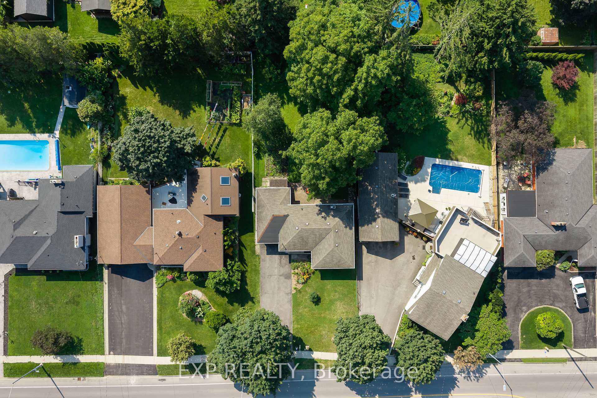 Photo 39 of 186A Lakeshore Road, St. Catharines, Vine/Linwell — HOMEH