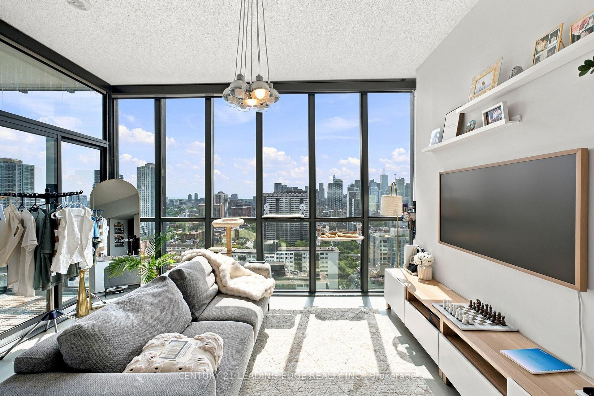 Photo 3 of Unit 2203, 101 Charles Street E, Toronto, Church-Yonge Corridor — HOMEH