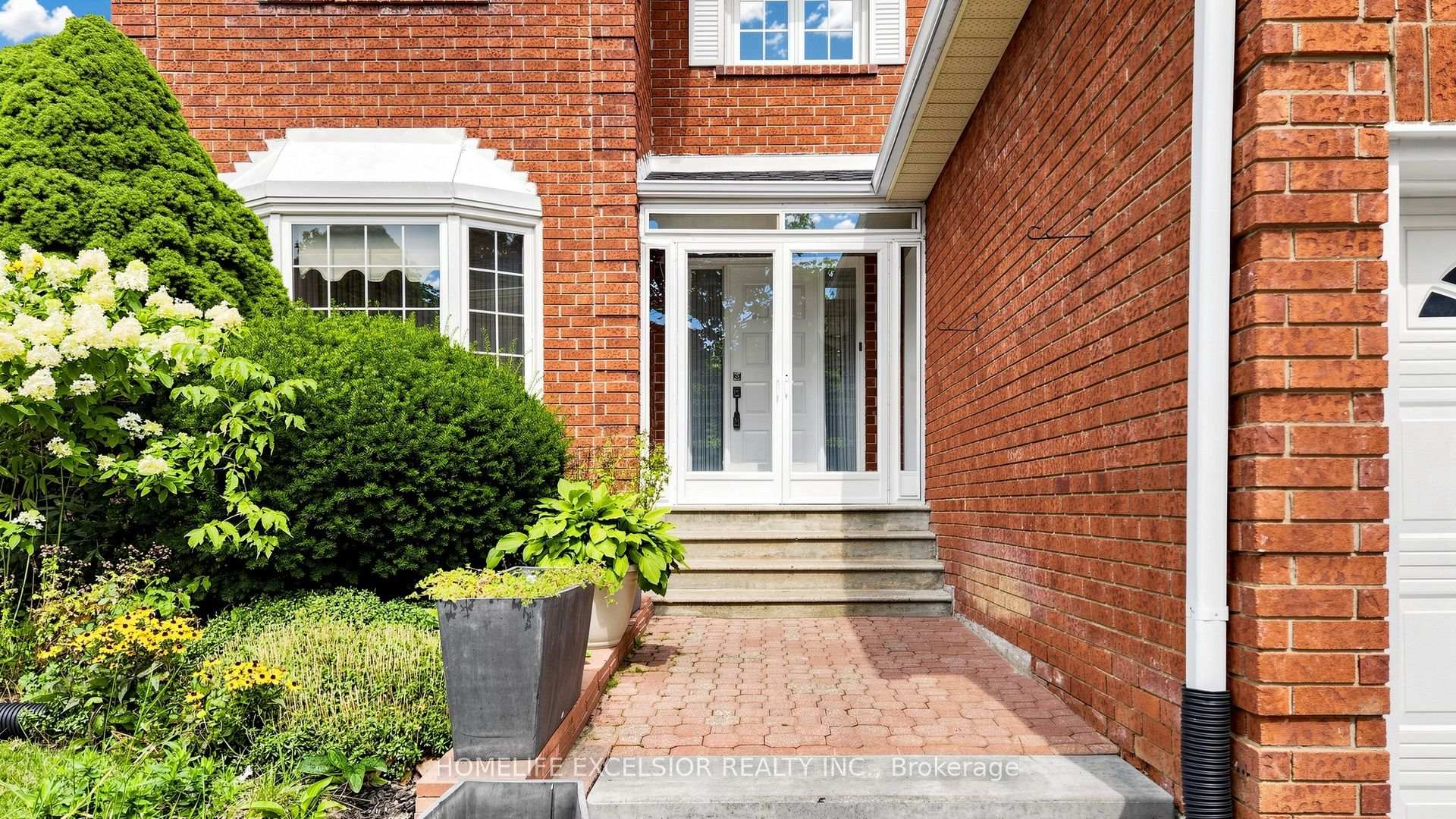Photo 3 of 190 Raymerville Drive, Markham, Raymerville — HOMEH
