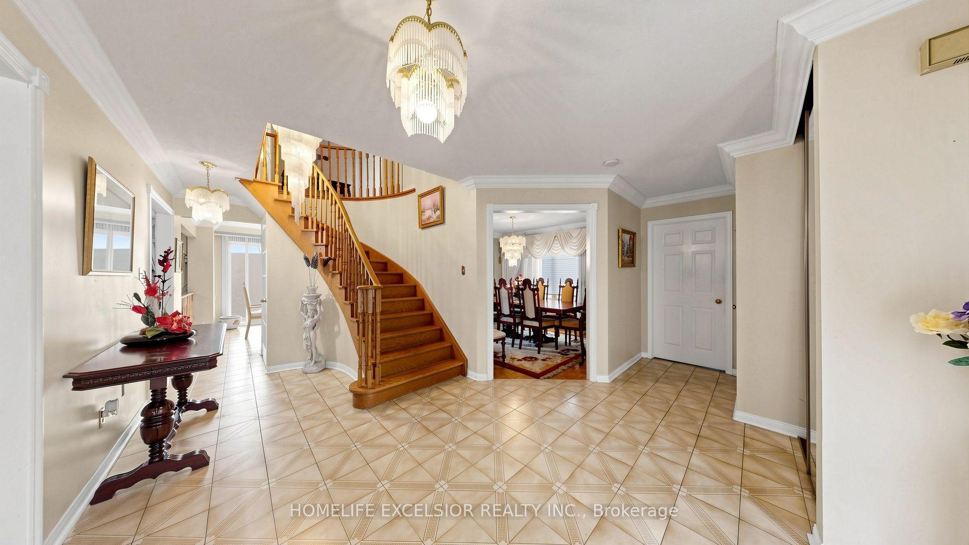 Photo 4 of 190 Raymerville Drive, Markham, Raymerville — HOMEH
