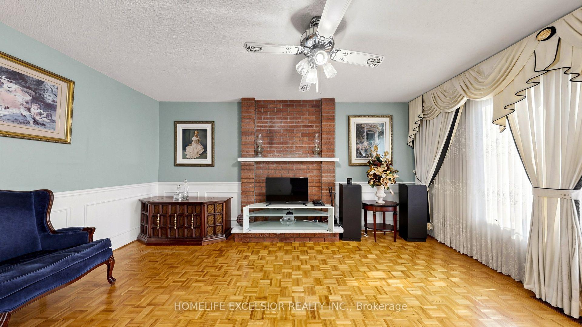 Photo 11 of 190 Raymerville Drive, Markham, Raymerville — HOMEH