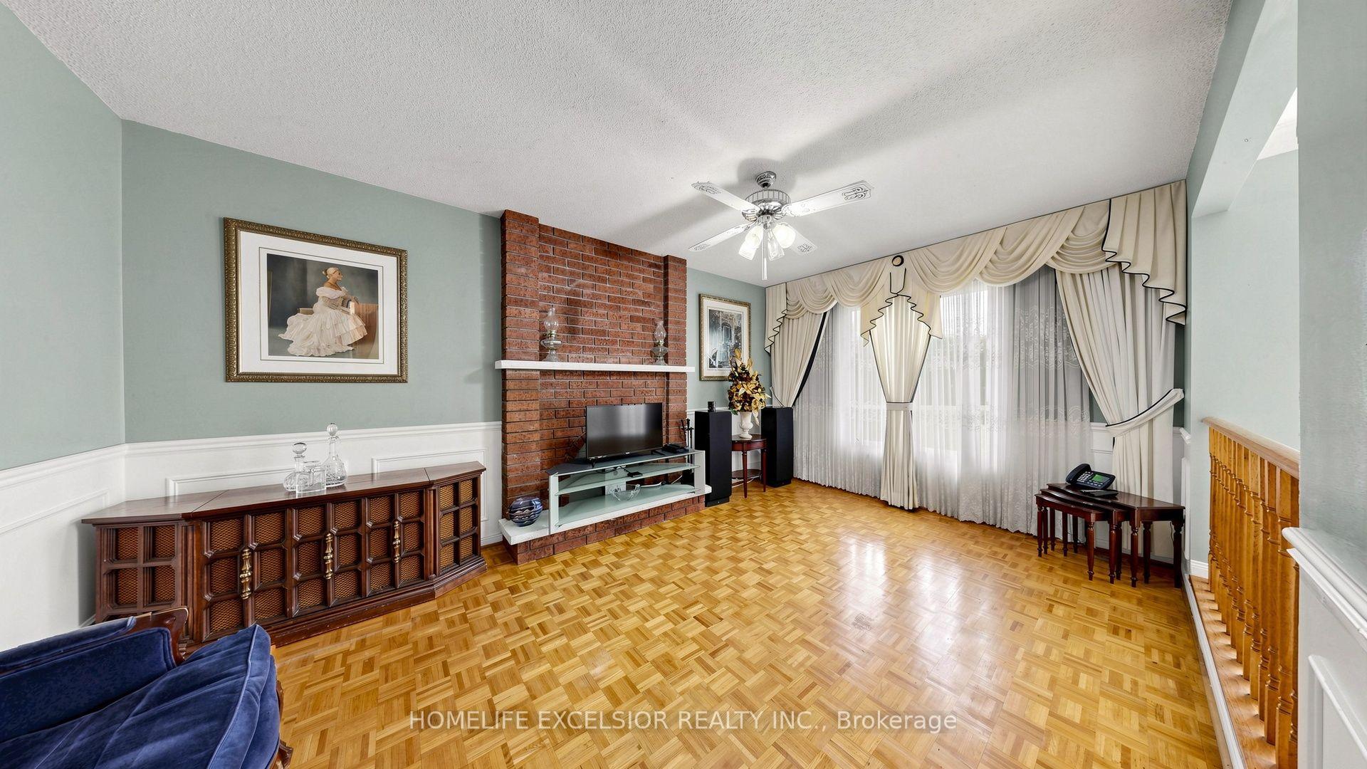 Photo 12 of 190 Raymerville Drive, Markham, Raymerville — HOMEH