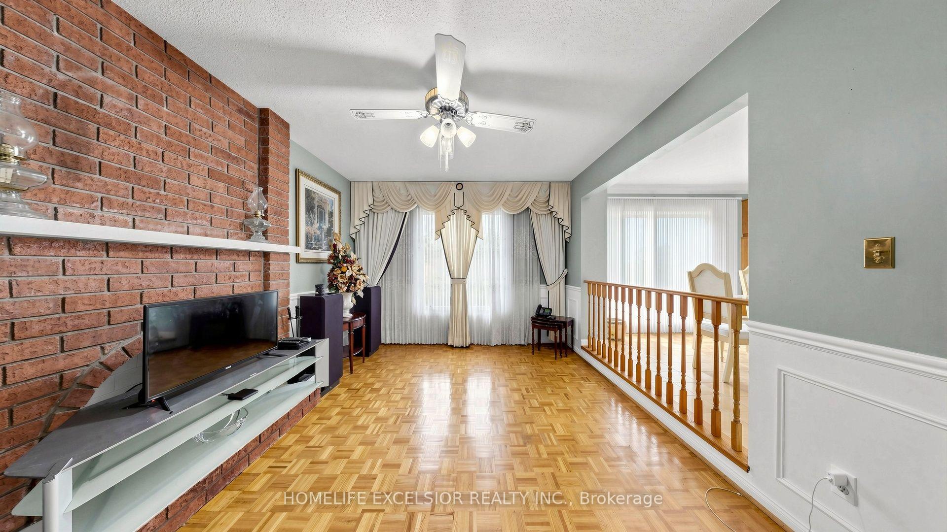 Photo 13 of 190 Raymerville Drive, Markham, Raymerville — HOMEH