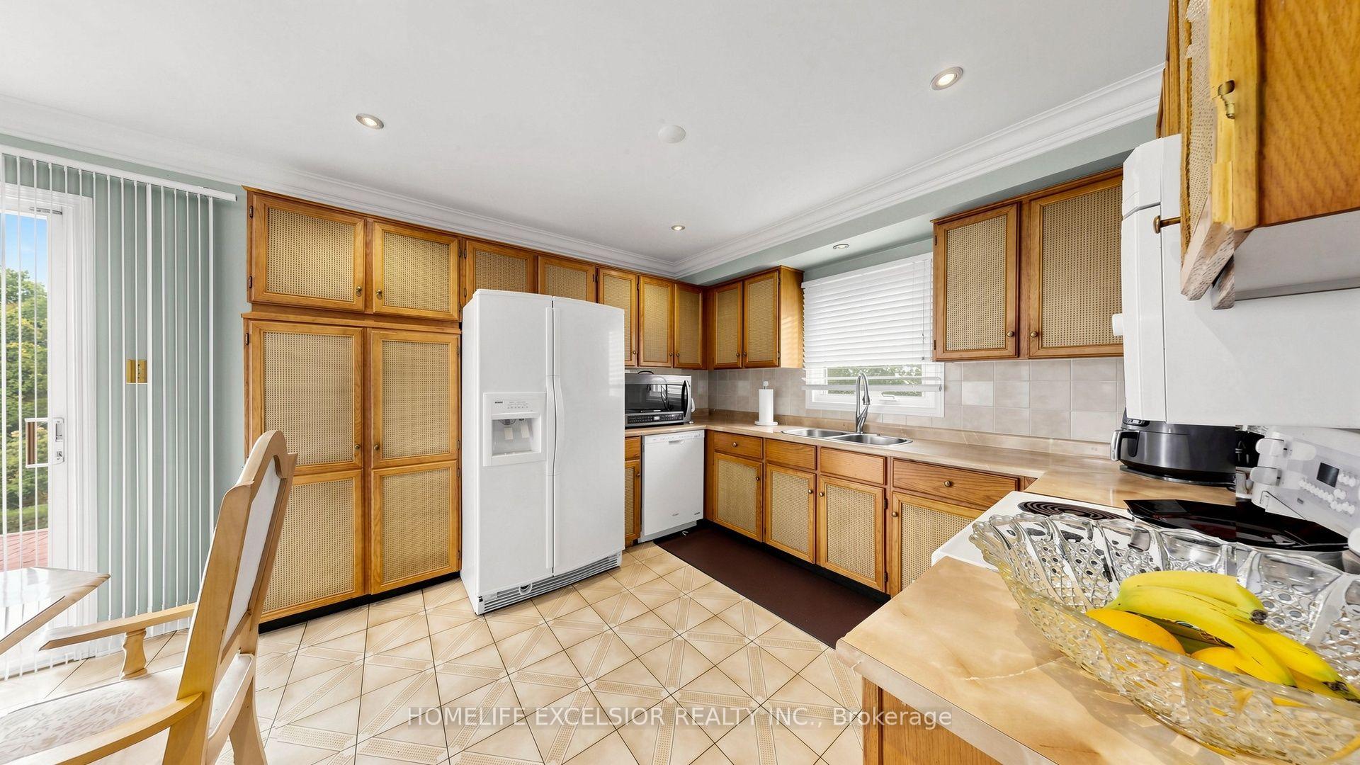 Photo 16 of 190 Raymerville Drive, Markham, Raymerville — HOMEH