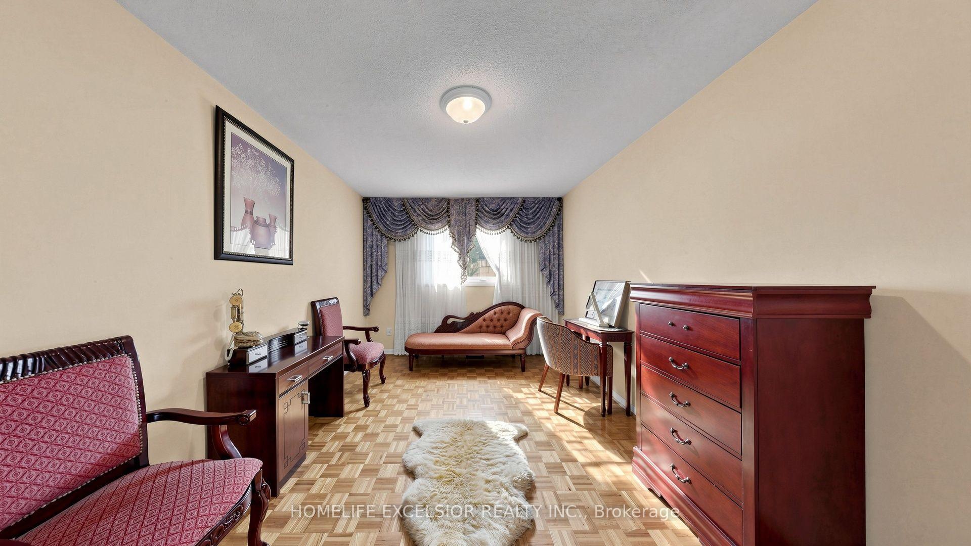 Photo 34 of 190 Raymerville Drive, Markham, Raymerville — HOMEH