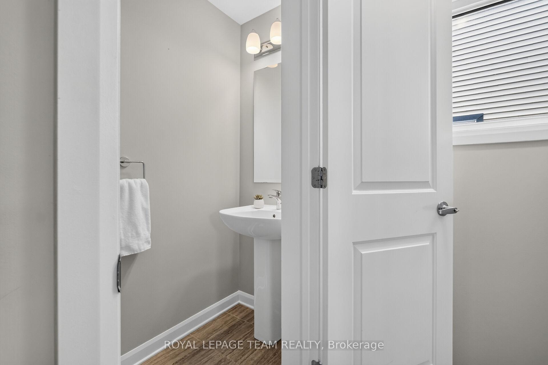 Photo 12 of 70 Cordage Street, Ottawa, Avalon East — HOMEH
