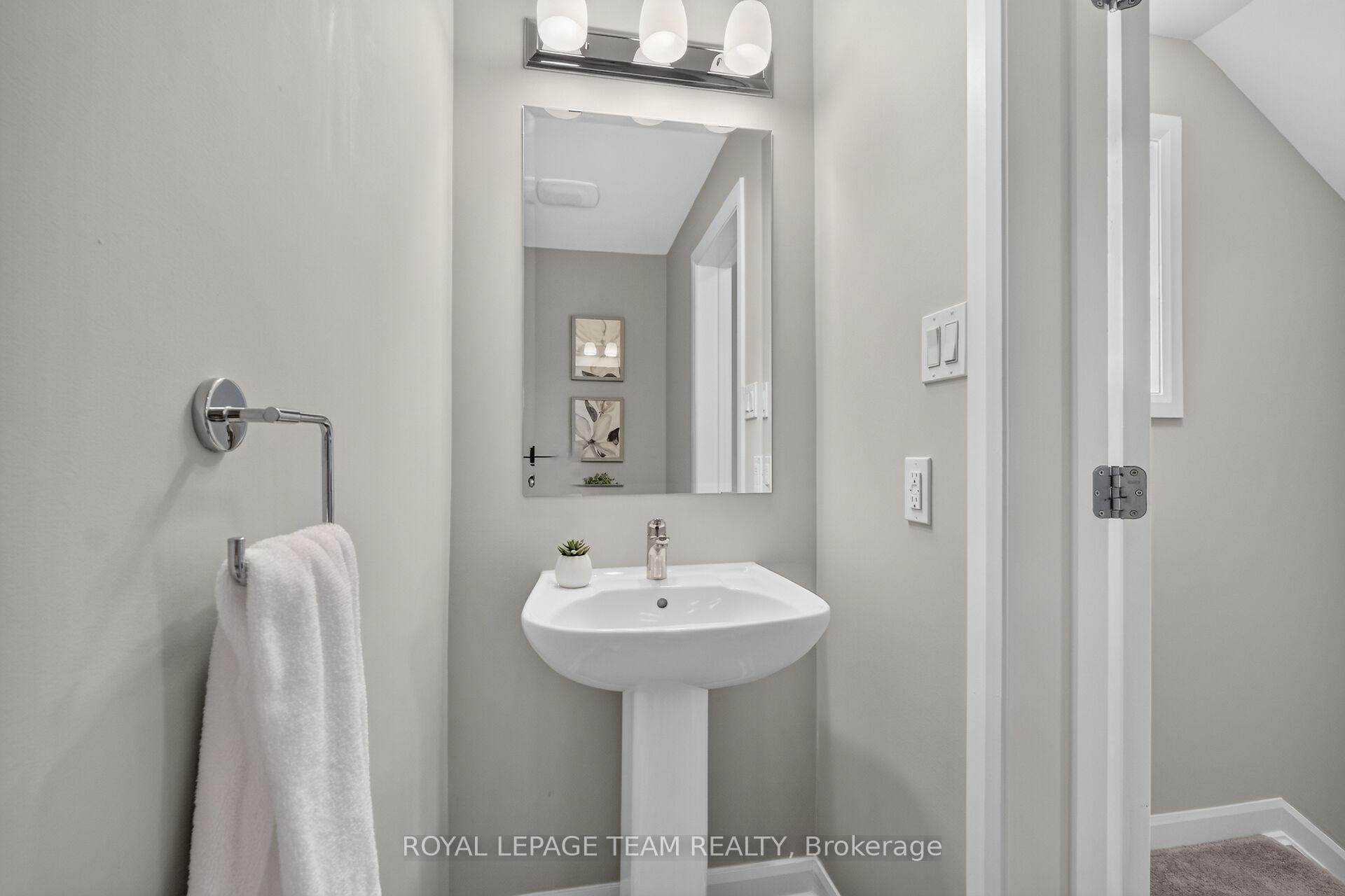 Photo 13 of 70 Cordage Street, Ottawa, Avalon East — HOMEH