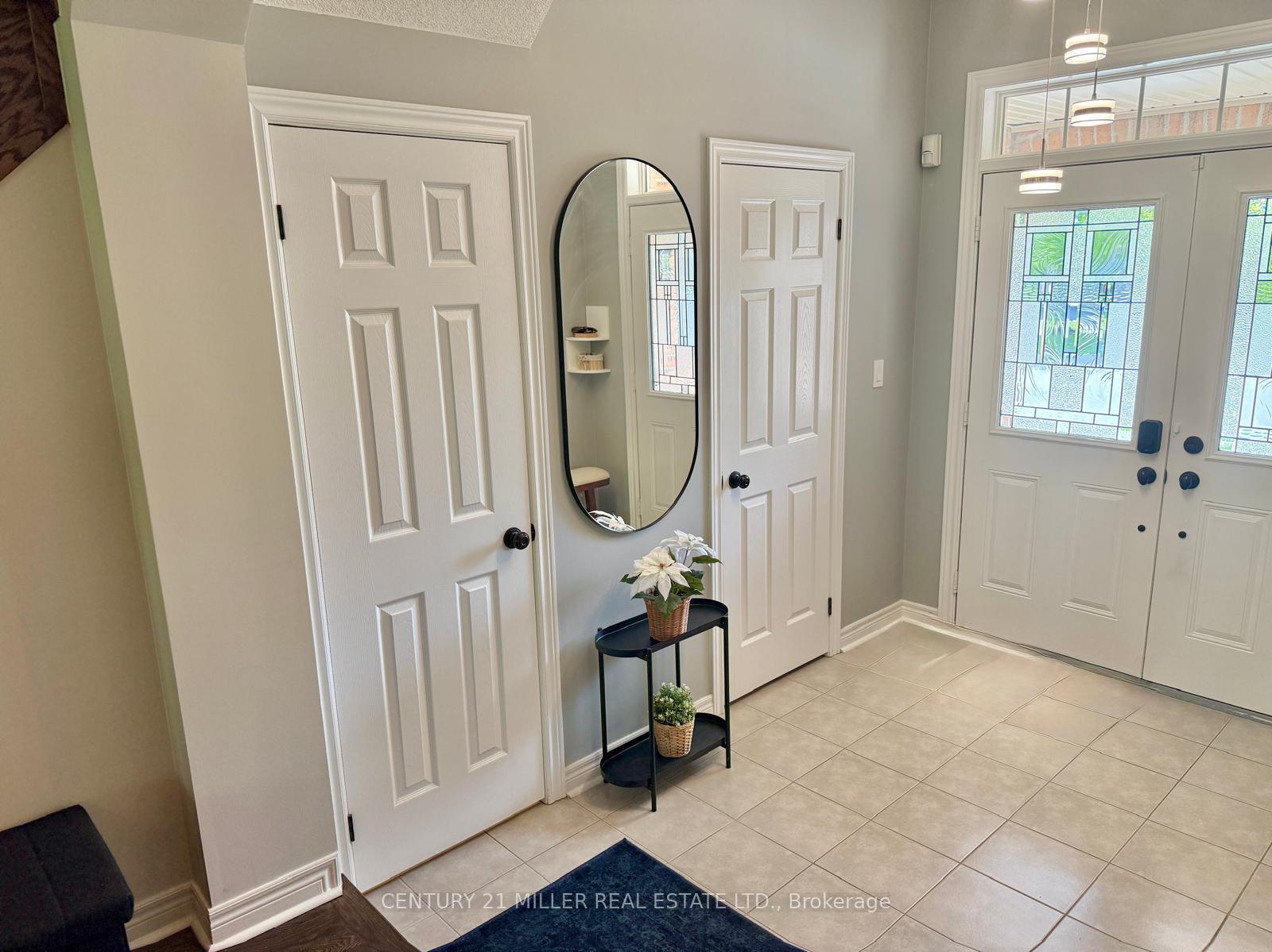 Photo 7 of Unit 14, 3275 Stalybridge Drive, Oakville, Bronte Creek — HOMEH