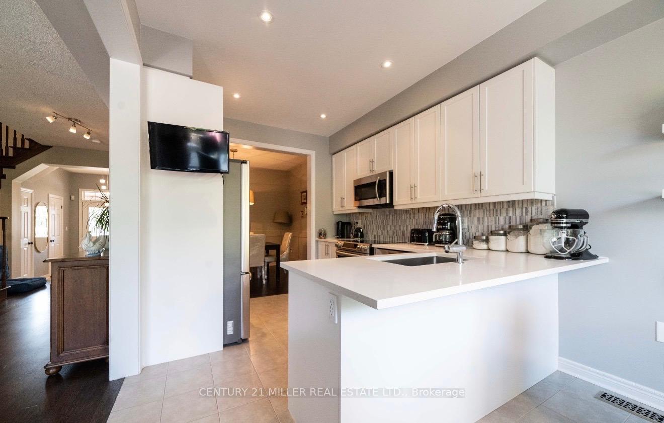 Photo 14 of Unit 14, 3275 Stalybridge Drive, Oakville, Bronte Creek — HOMEH