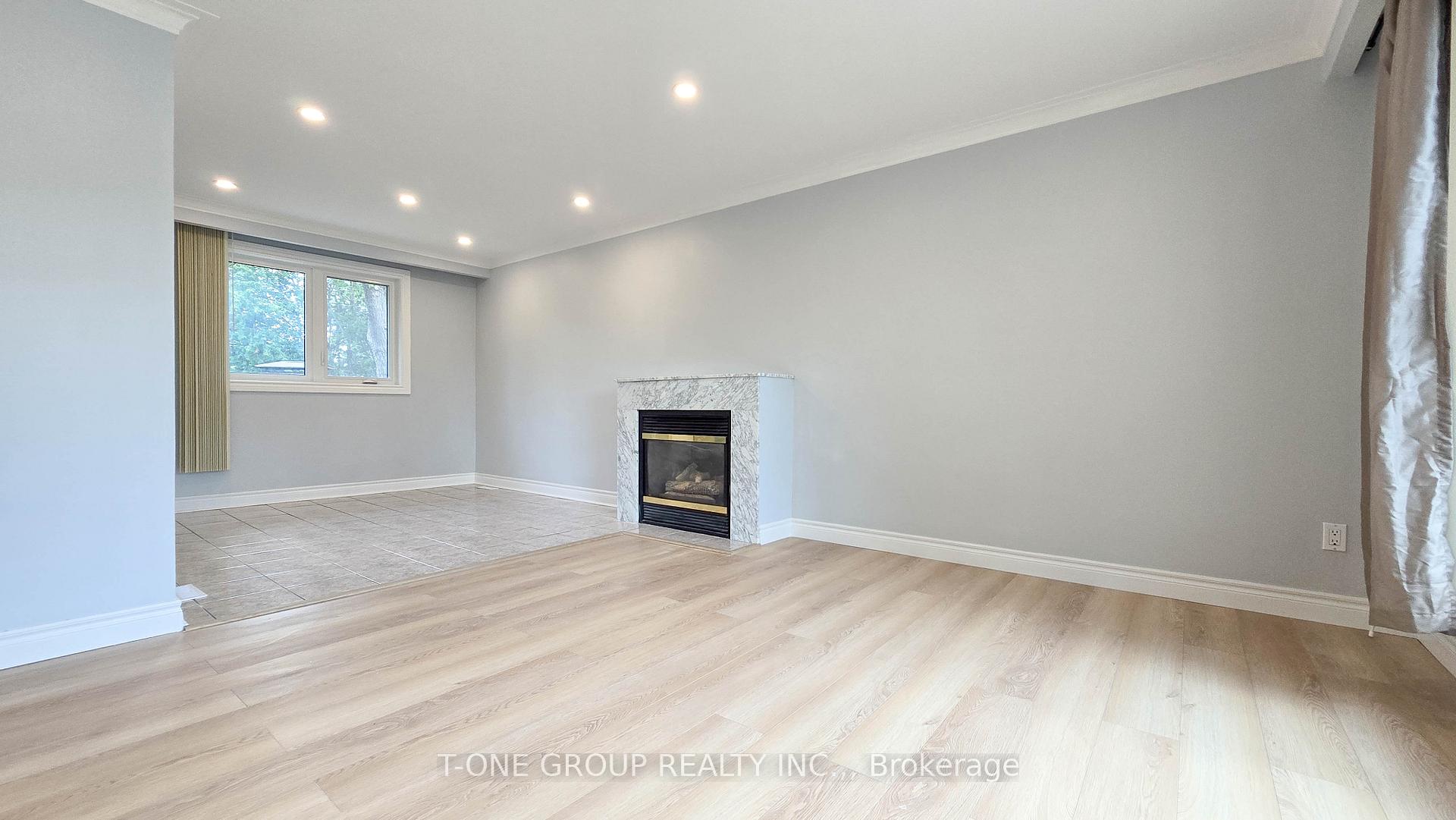 Photo 5 of Unit MAIN, 452 Lynett Crescent, Richmond Hill, Crosby — HOMEH