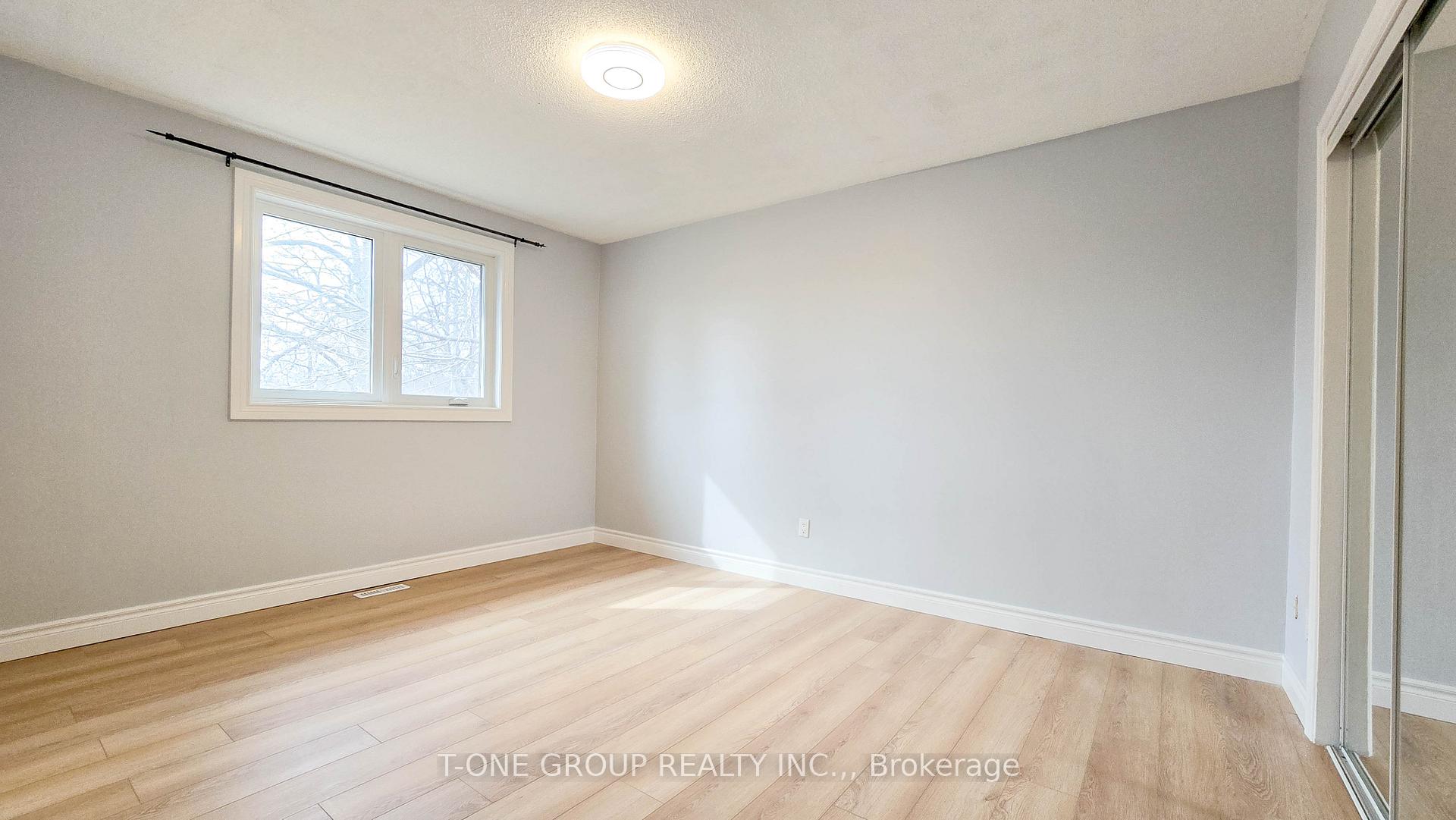 Photo 13 of Unit MAIN, 452 Lynett Crescent, Richmond Hill, Crosby — HOMEH