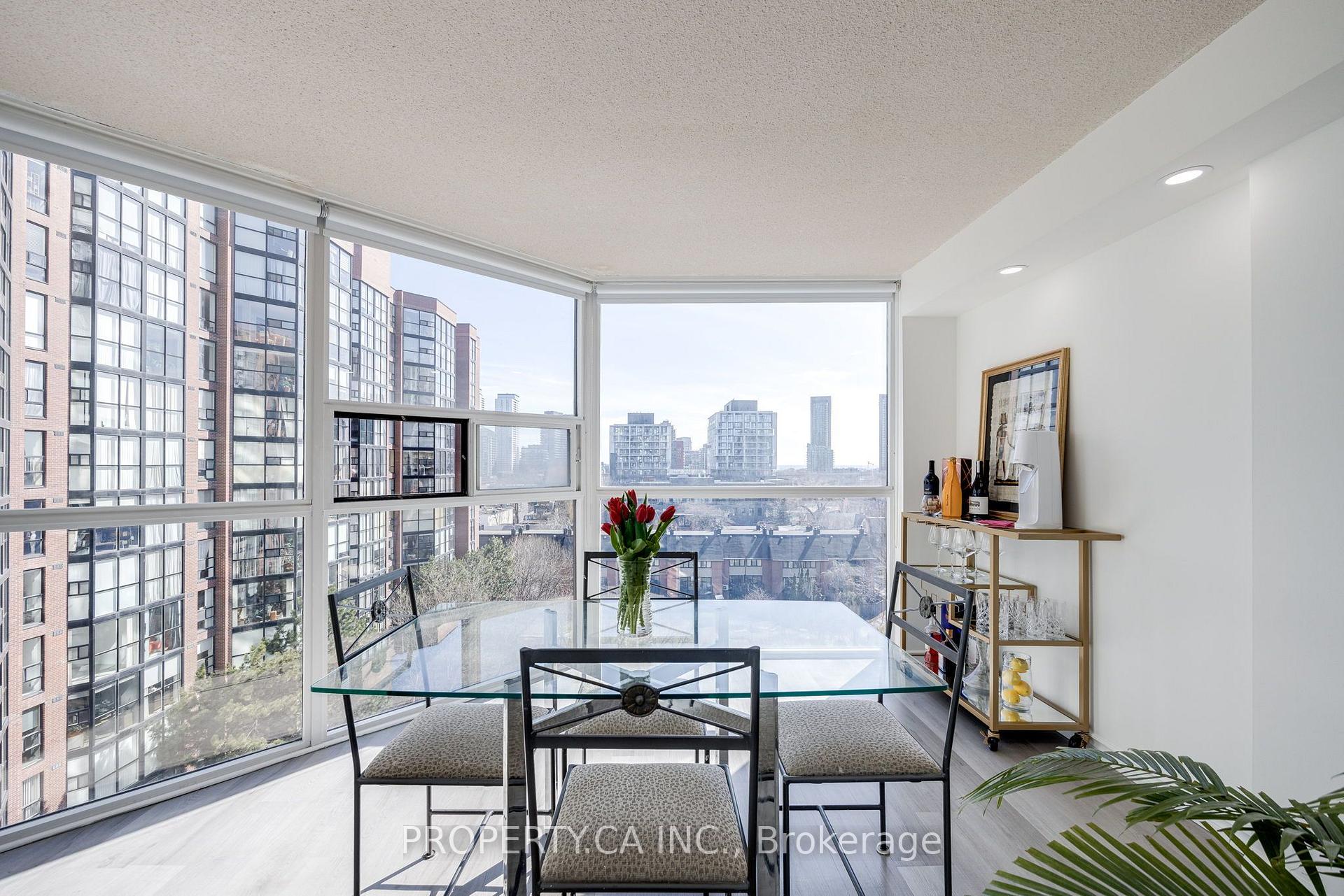 Photo 17 of Unit 813, 705 King Street W, Toronto, Niagara — HOMEH
