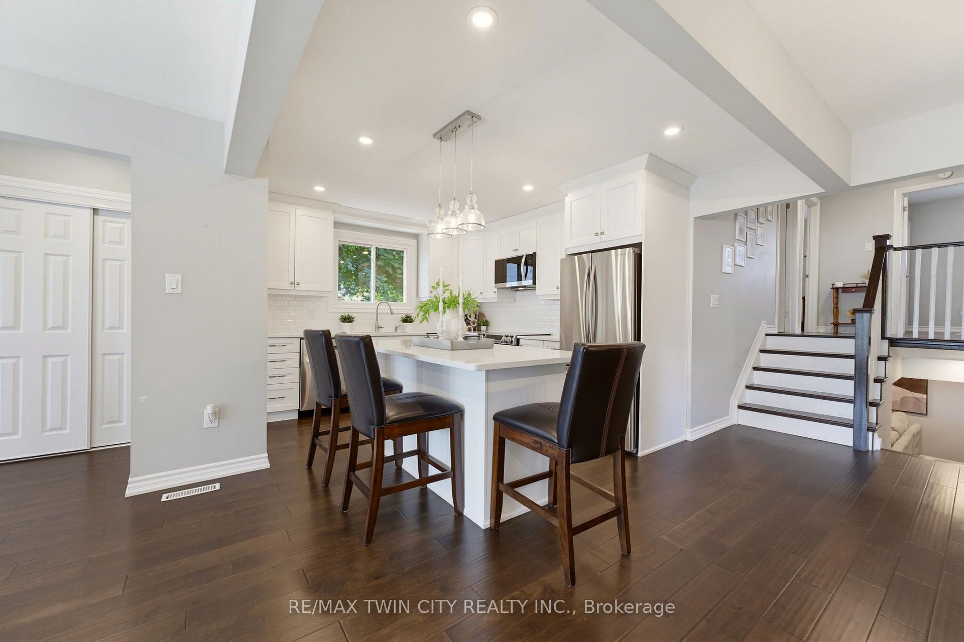Photo 8 of 20 Clover Court, Brant, Paris — HOMEH