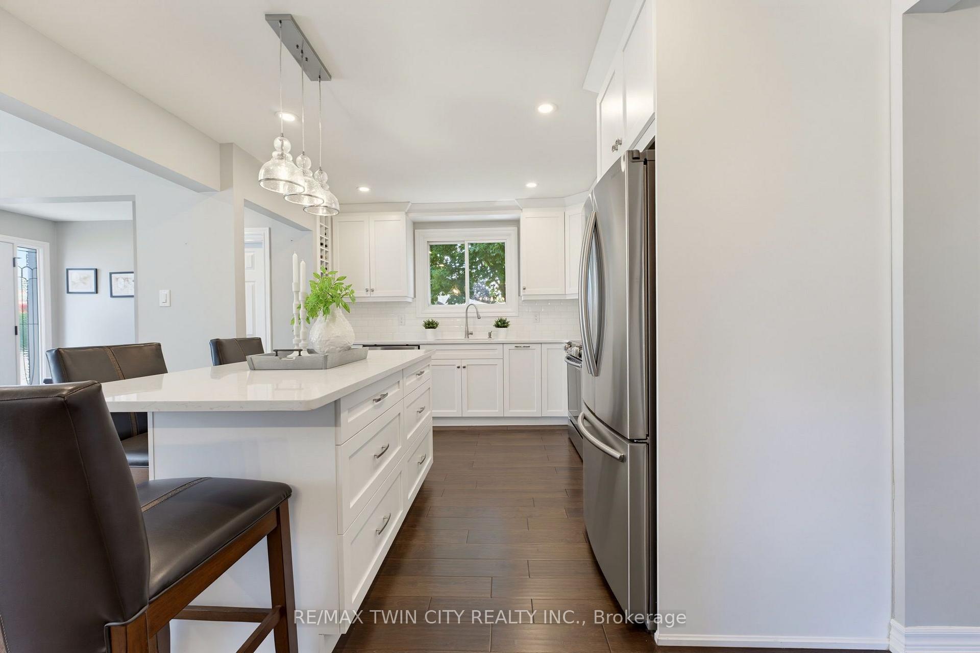 Photo 9 of 20 Clover Court, Brant, Paris — HOMEH