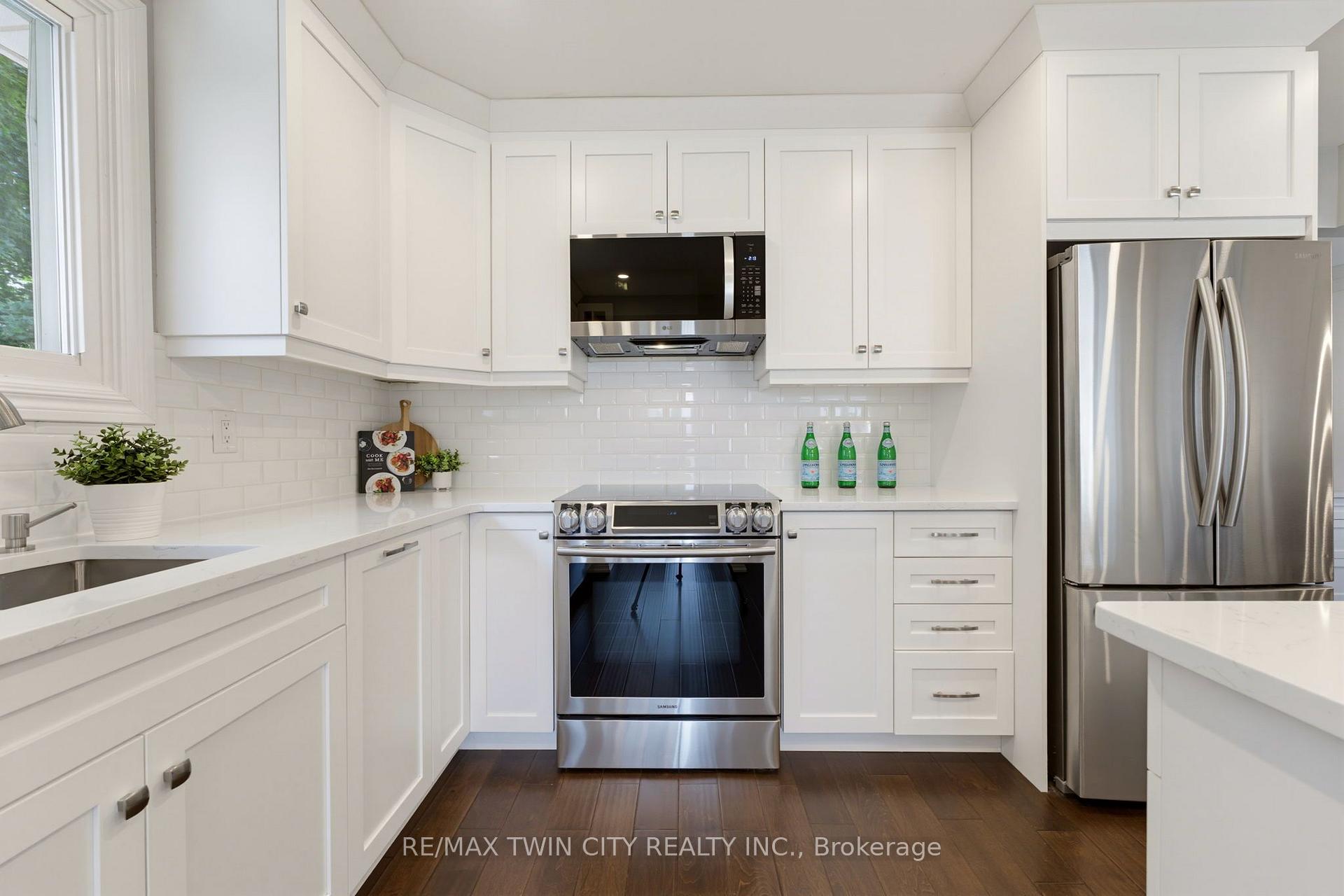 Photo 11 of 20 Clover Court, Brant, Paris — HOMEH