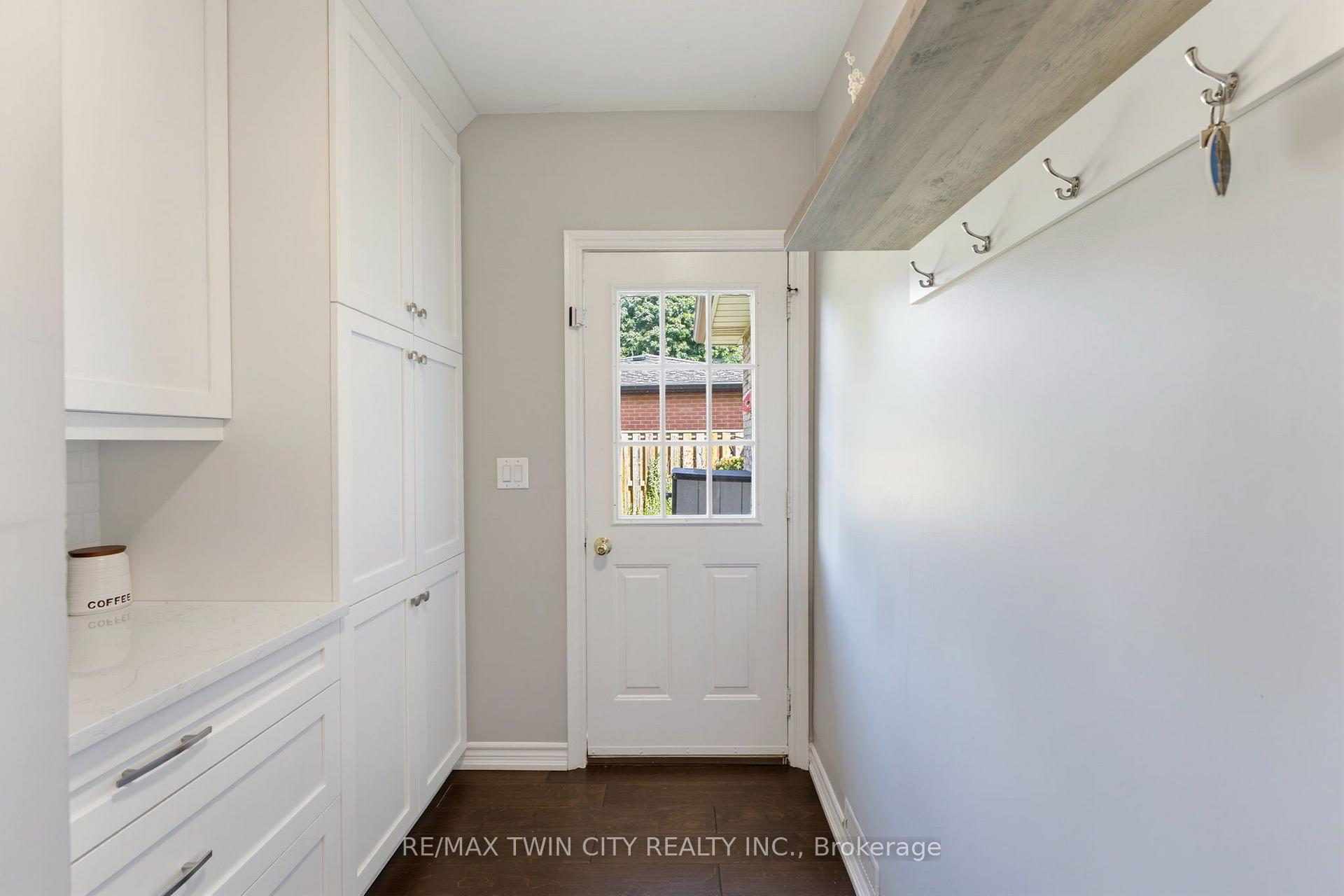 Photo 15 of 20 Clover Court, Brant, Paris — HOMEH