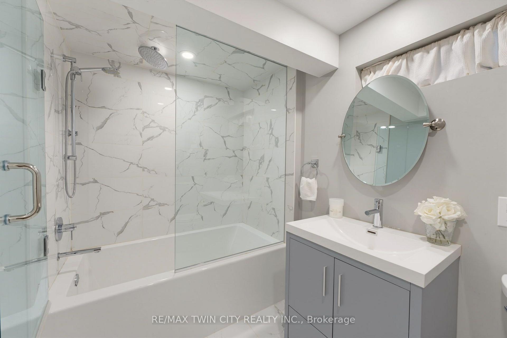 Photo 24 of 20 Clover Court, Brant, Paris — HOMEH