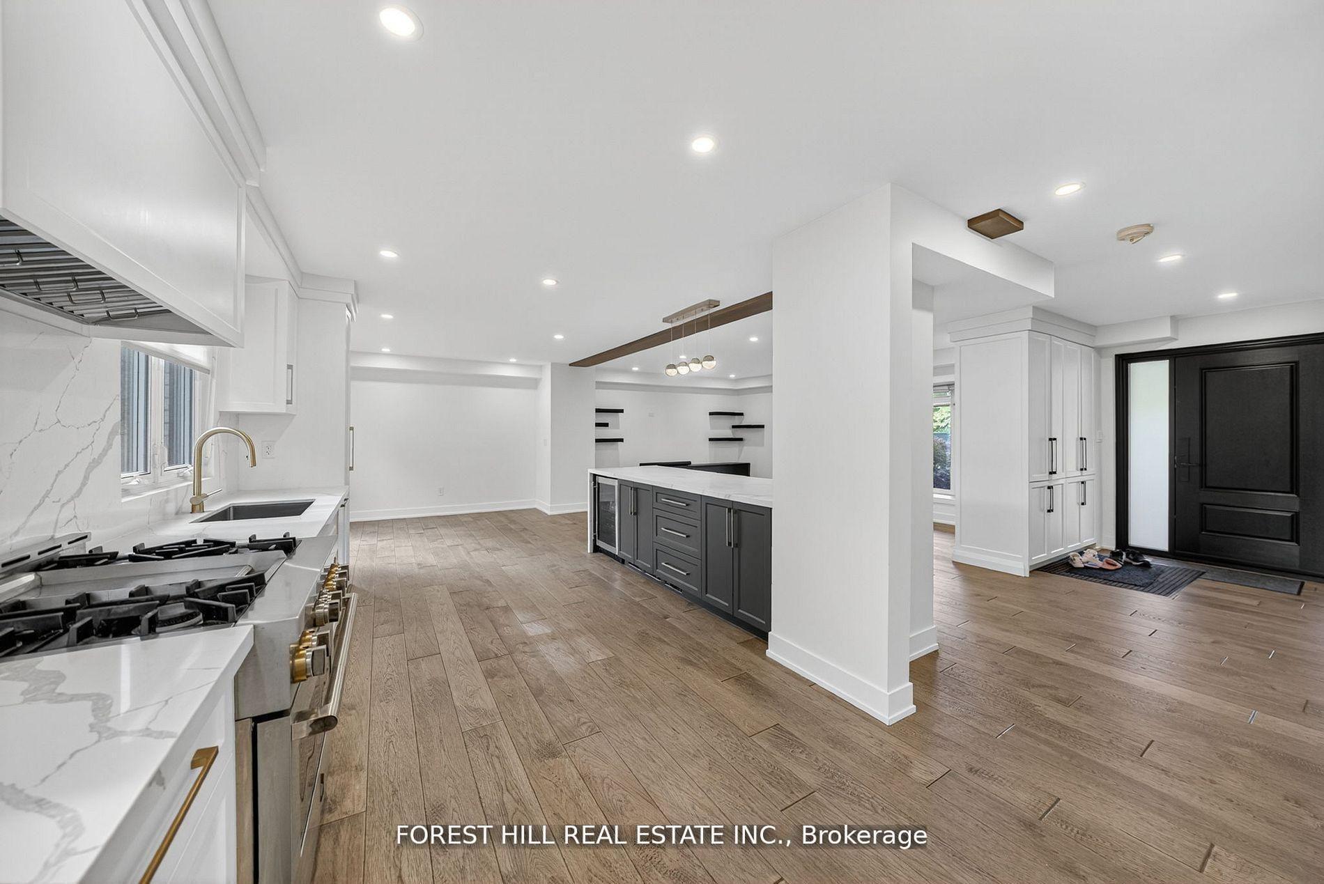 Photo 12 of 37 Cherry Post Crescent, Etobicoke, Markland Wood — HOMEH