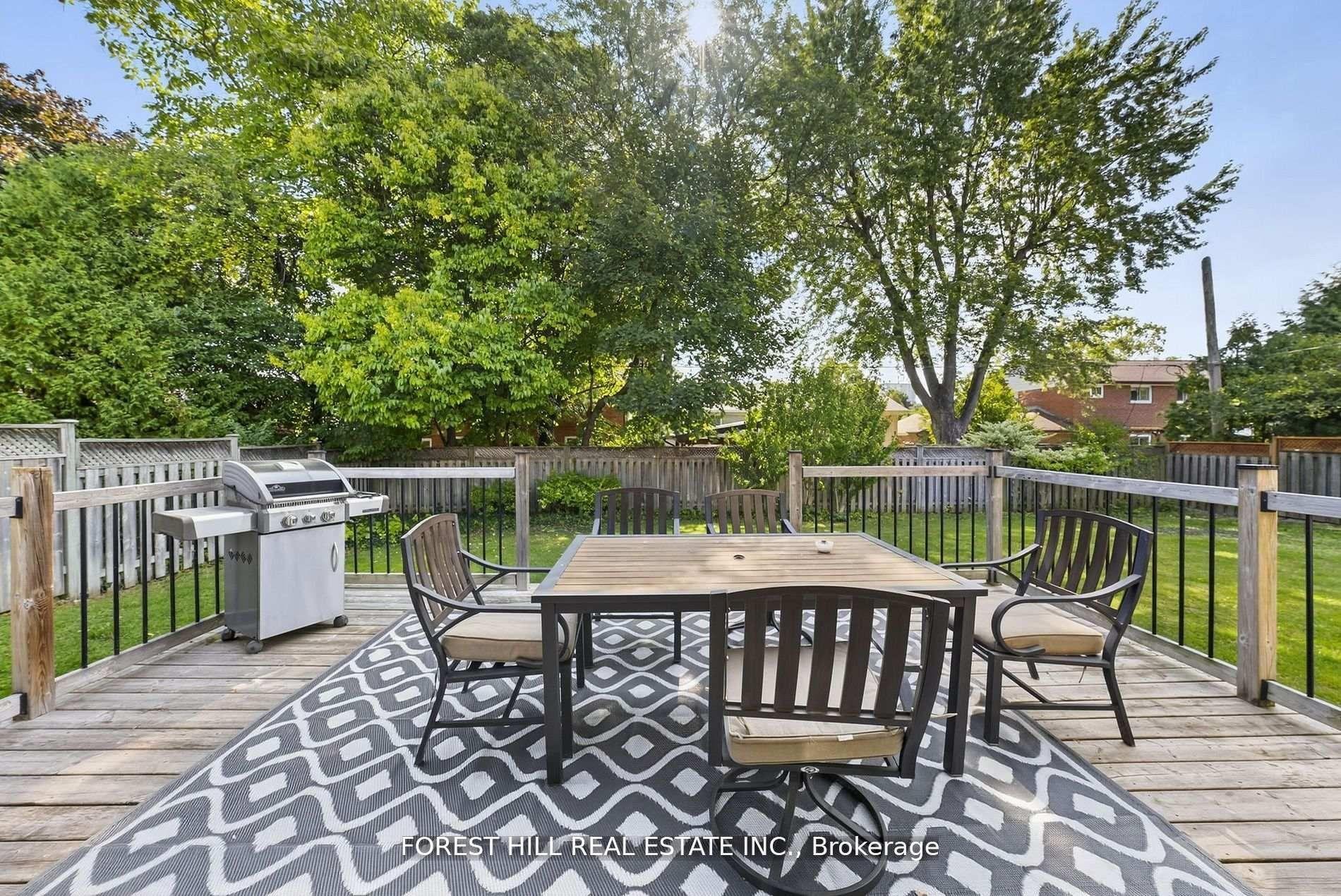 Photo 38 of 37 Cherry Post Crescent, Etobicoke, Markland Wood — HOMEH