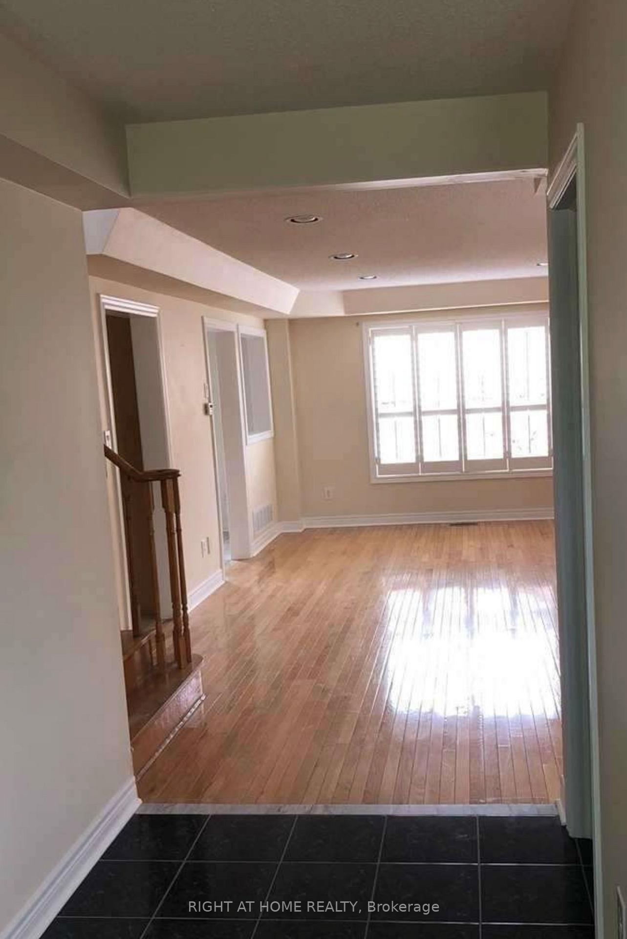 Photo 6 of Unit Main, 35 Native Trail, Vaughan, Vellore Village — HOMEH