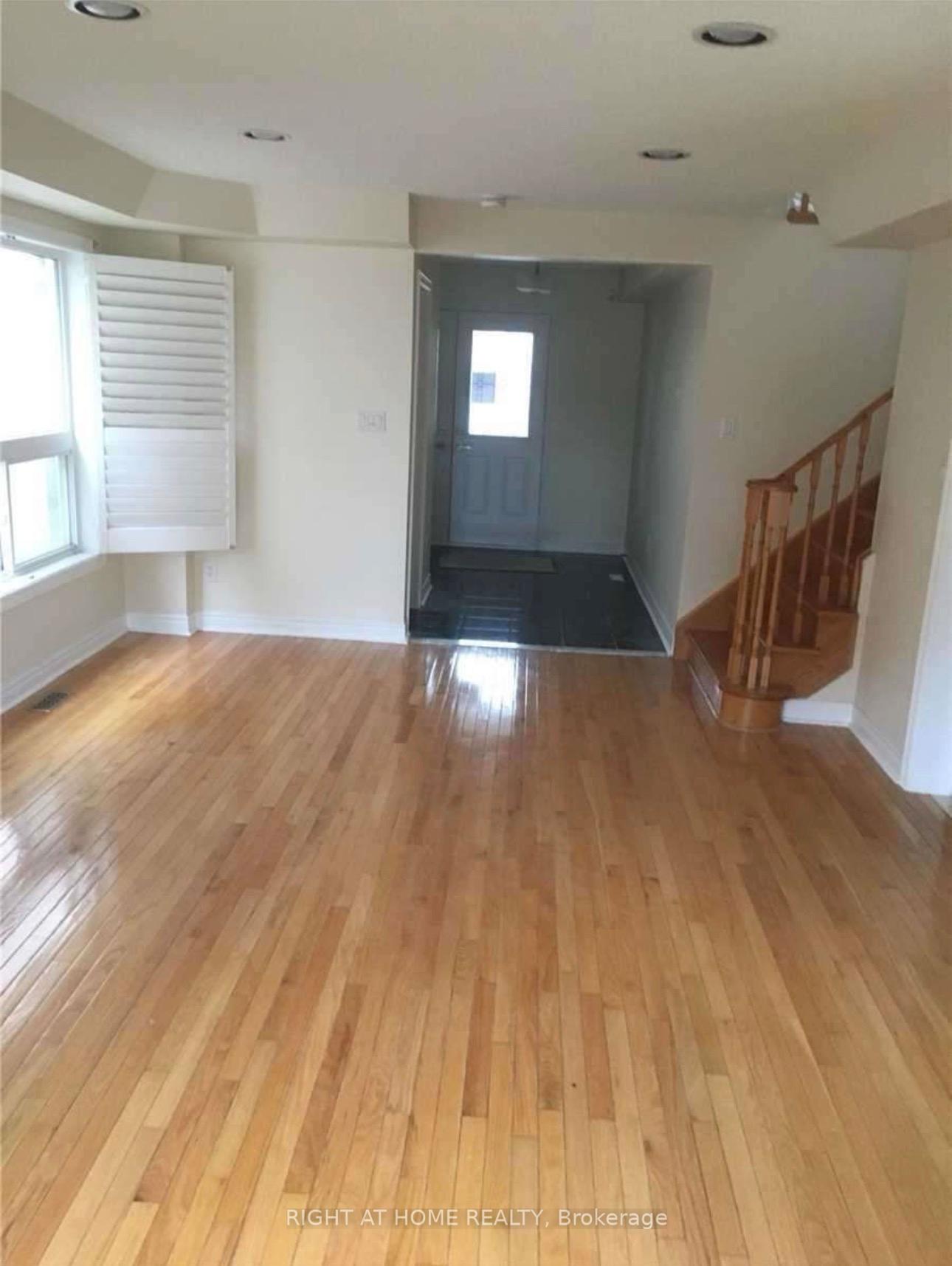 Photo 8 of Unit Main, 35 Native Trail, Vaughan, Vellore Village — HOMEH