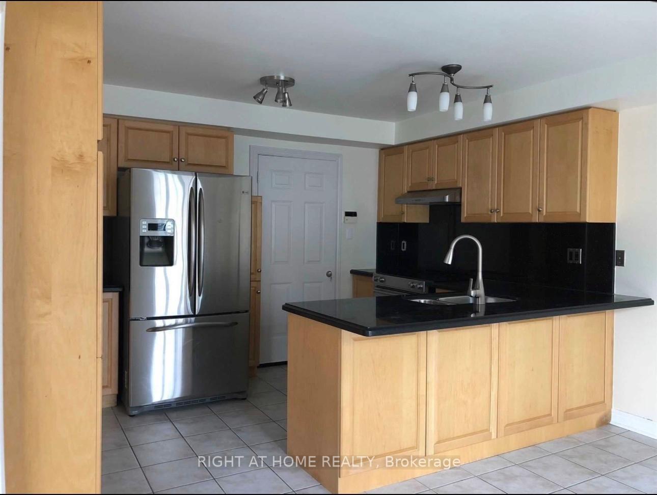 Photo 13 of Unit Main, 35 Native Trail, Vaughan, Vellore Village — HOMEH
