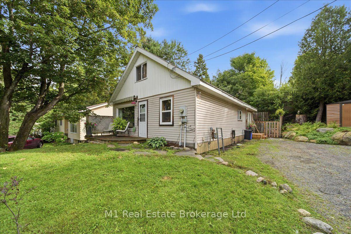 Photo 2 of 18 Wilmott Street, Huntsville — HOMEH