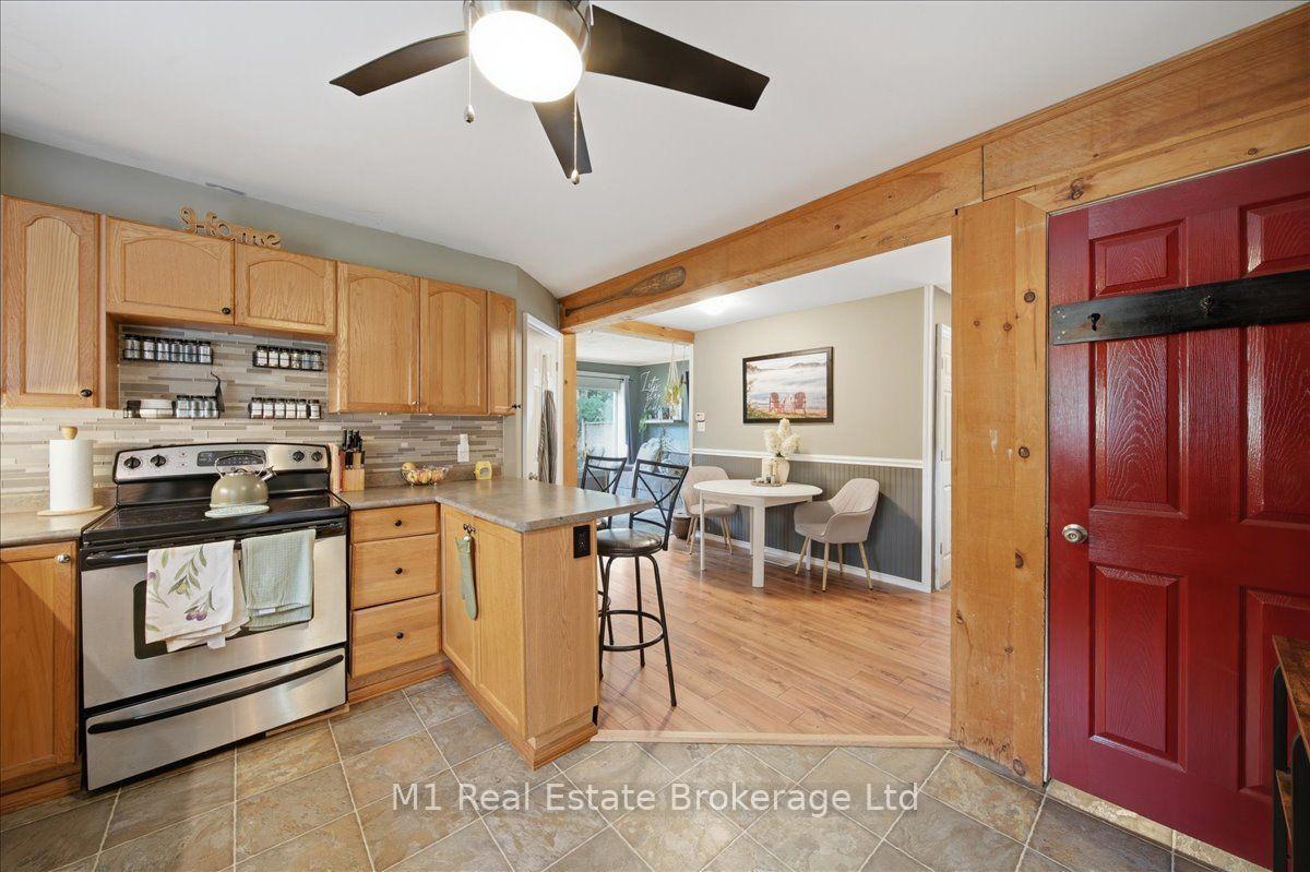 Photo 5 of 18 Wilmott Street, Huntsville — HOMEH