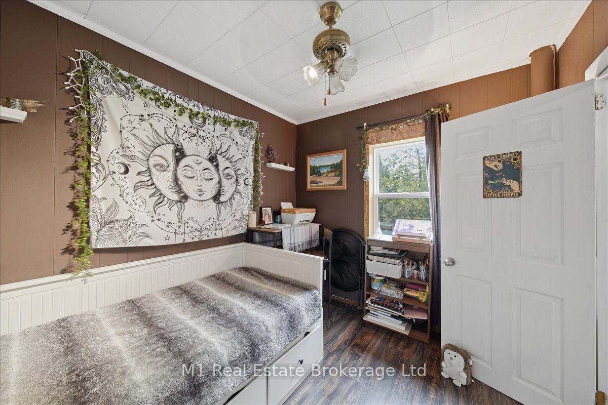 Photo 16 of 18 Wilmott Street, Huntsville — HOMEH