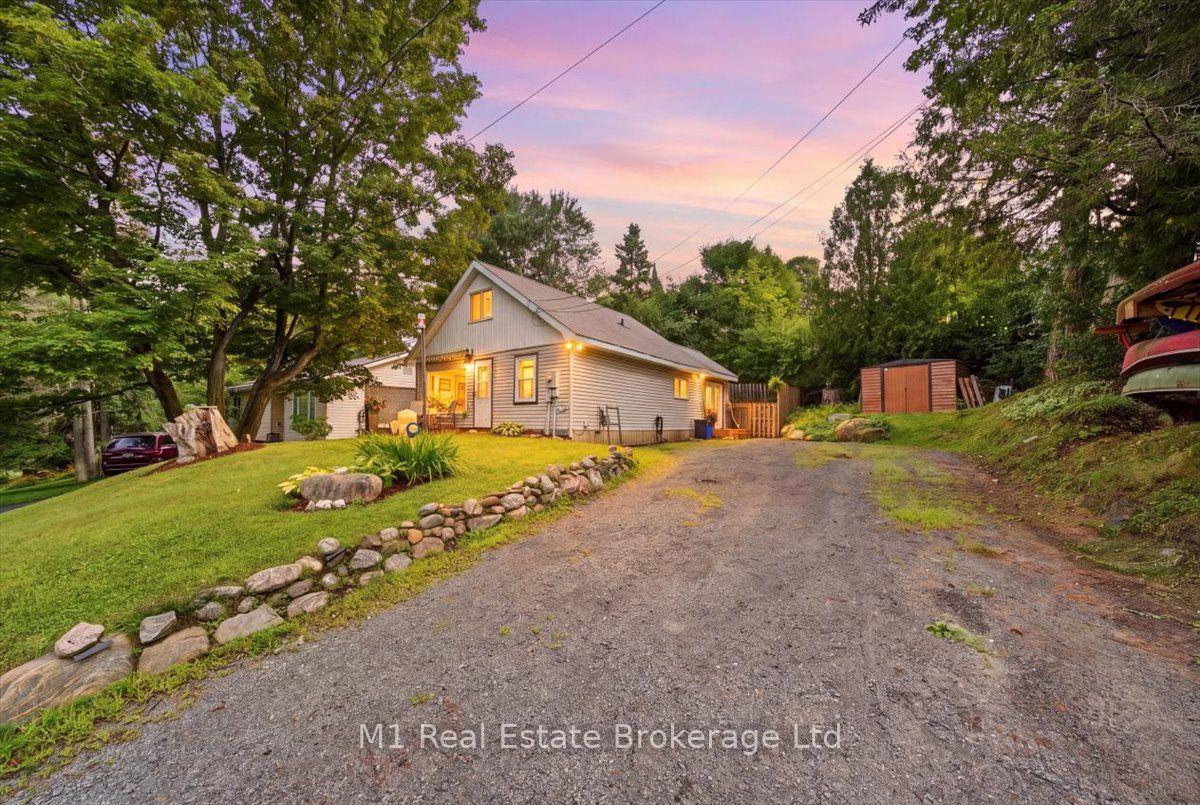 Photo 31 of 18 Wilmott Street, Huntsville — HOMEH