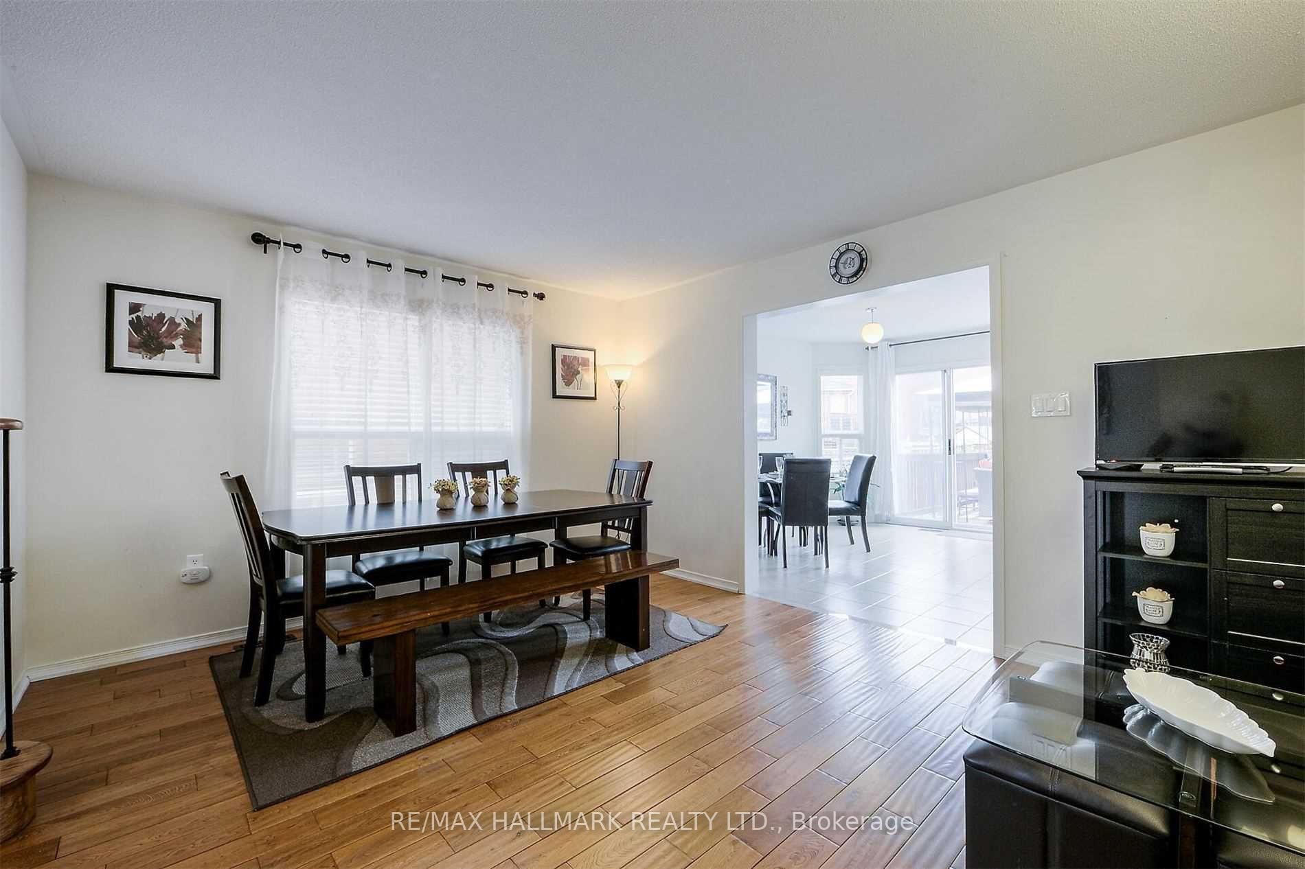 Photo 7 of 309 Golden Orchard Road, Vaughan, Patterson — HOMEH