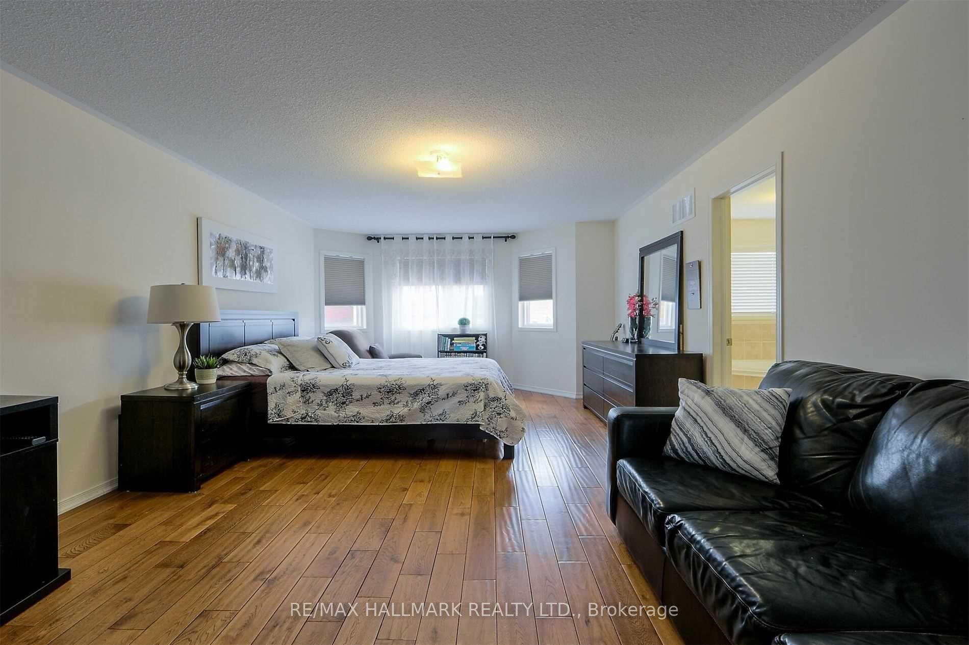 Photo 17 of 309 Golden Orchard Road, Vaughan, Patterson — HOMEH