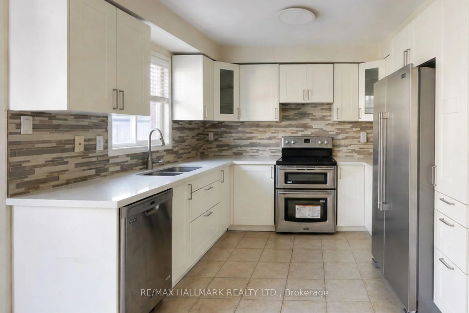 Photo 11 of 309 Golden Orchard Road, Vaughan, Patterson — HOMEH