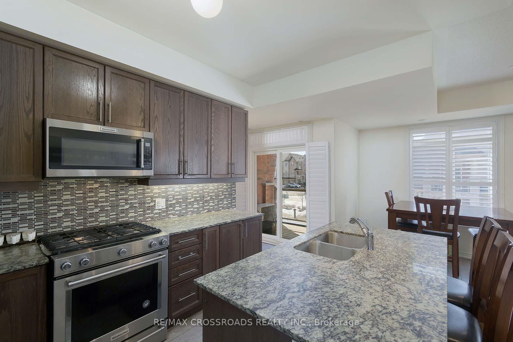 Photo 11 of Unit 12, 2726 William Jackson Drive, Pickering, Duffin Heights — HOMEH