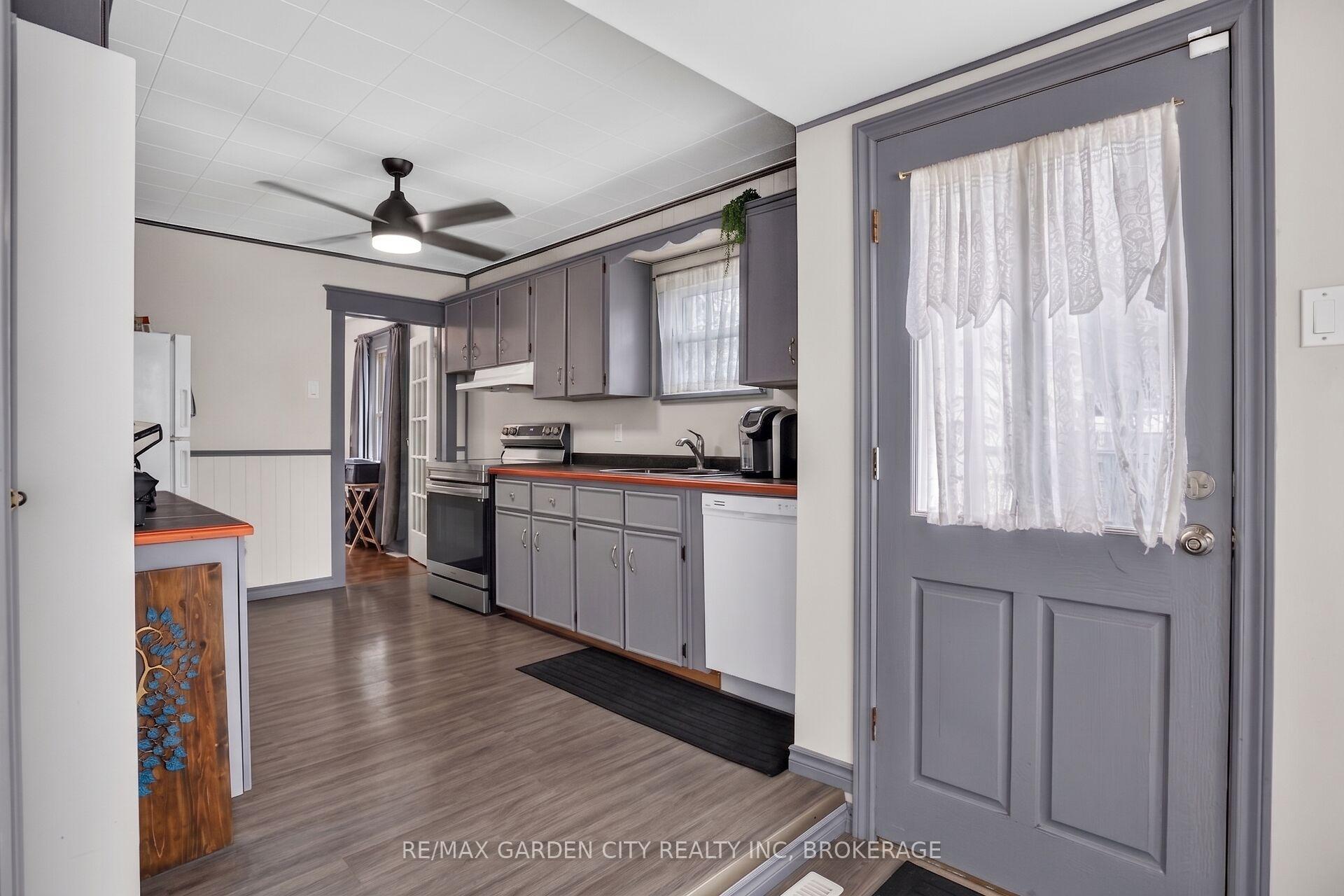 Photo 6 of 6280 Taylor Street, Niagara Falls, Dorchester — HOMEH