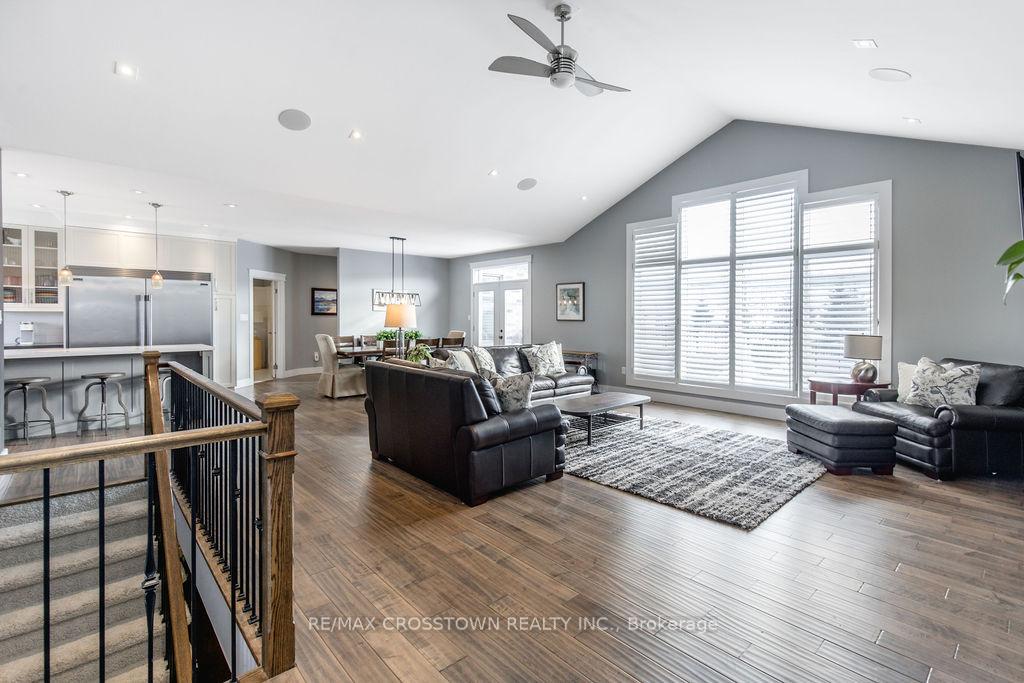 Photo 7 of 25 Mennill Drive, Springwater, Snow Valley — HOMEH