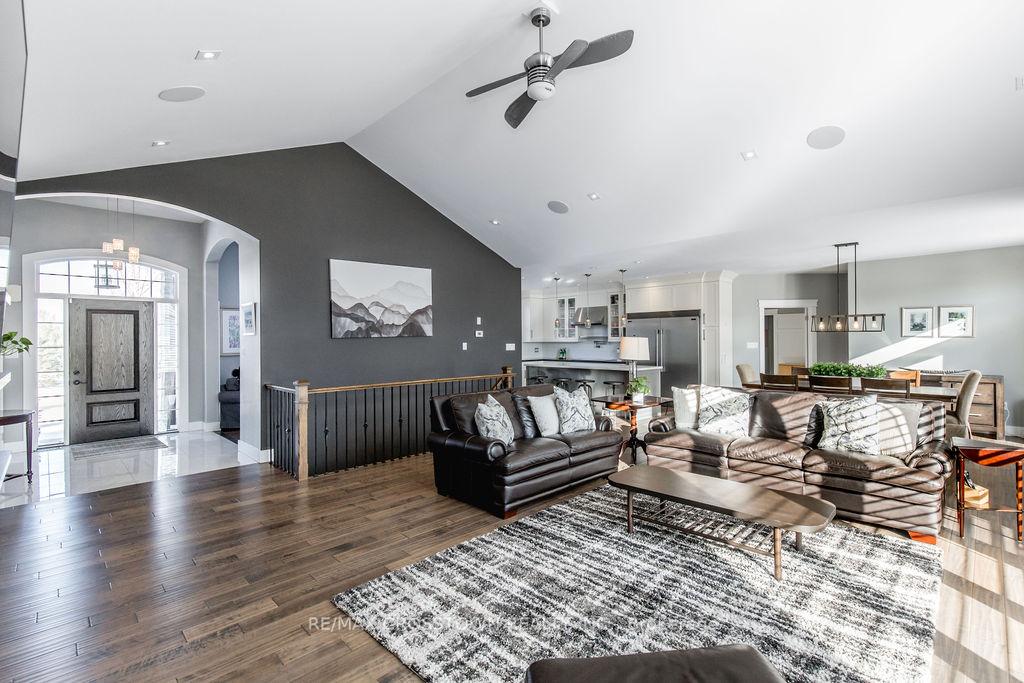Photo 9 of 25 Mennill Drive, Springwater, Snow Valley — HOMEH