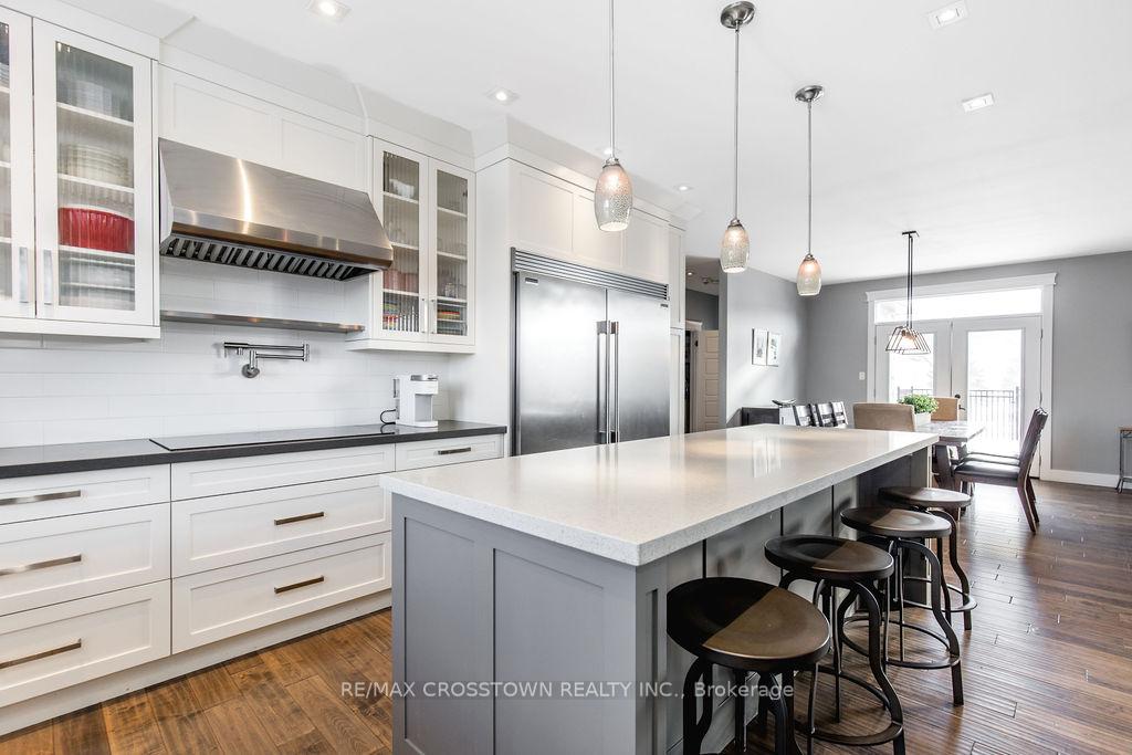 Photo 14 of 25 Mennill Drive, Springwater, Snow Valley — HOMEH
