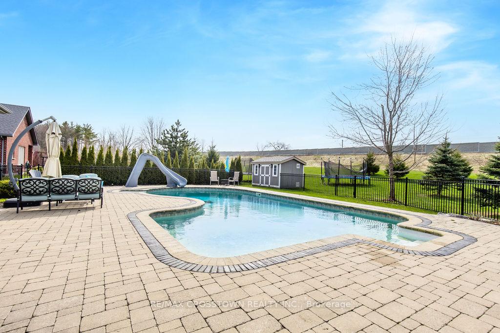 Photo 41 of 25 Mennill Drive, Springwater, Snow Valley — HOMEH
