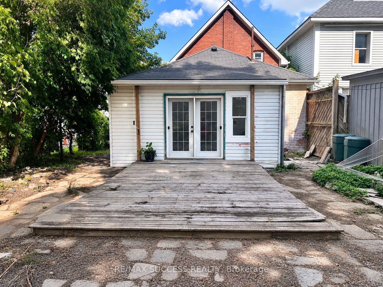 Photo 23 of 21 Webling Street, Brantford, Eagle Place East — HOMEH