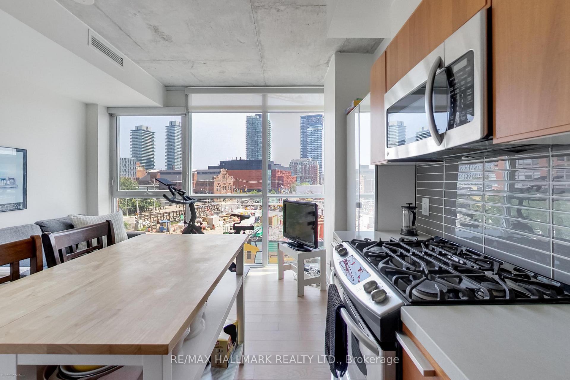Photo 6 of Unit 317, 318 King Street E, Toronto, Moss Park — HOMEH