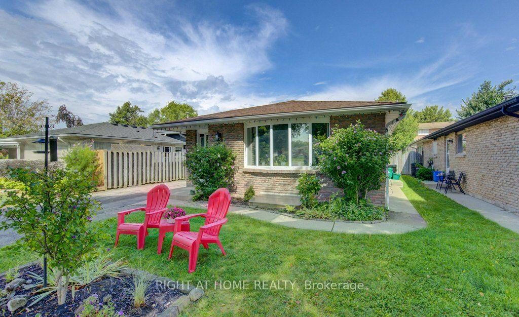Photo 46 of 204 Holborn Drive, Kitchener, Heritage Park - Kitchener — HOMEH