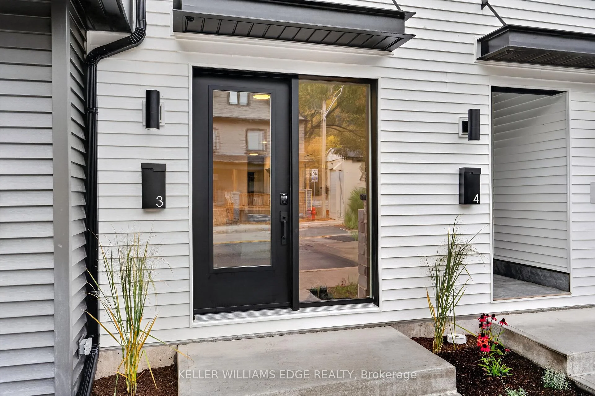 Photo 9 of Unit 3, 332 King Street W, Hamilton, Dundas — HOMEH