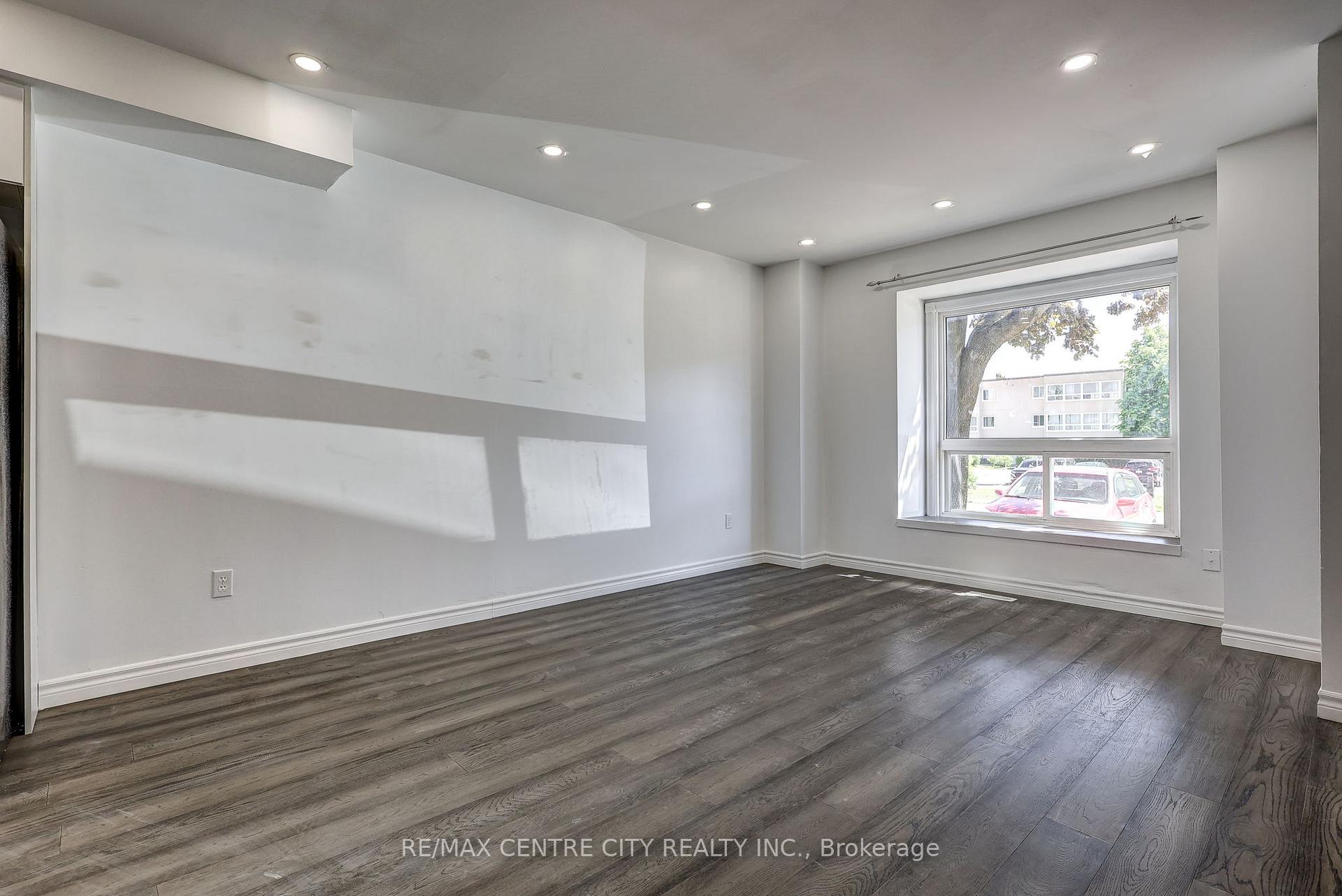 Photo 9 of Unit 41, 1443 Huron Street, London, East D — HOMEH
