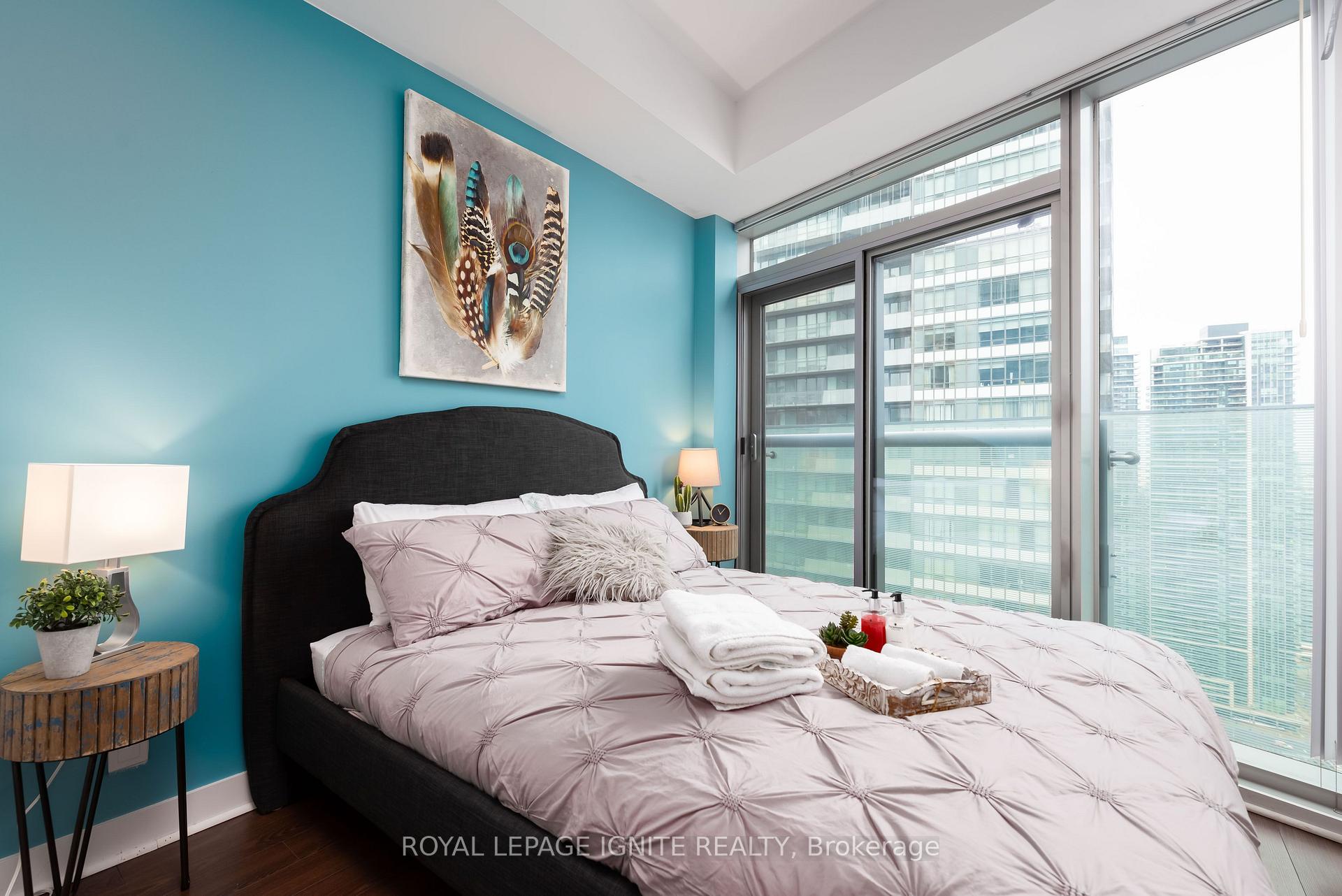 Photo 15 of Unit 3303, 14 York Street, Toronto, Waterfront Communities — HOMEH