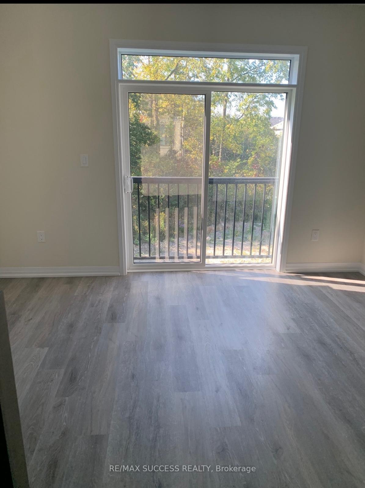 Photo 5 of Unit 54, 185 Bedrock Drive, Hamilton, Stoney Creek Mountain — HOMEH