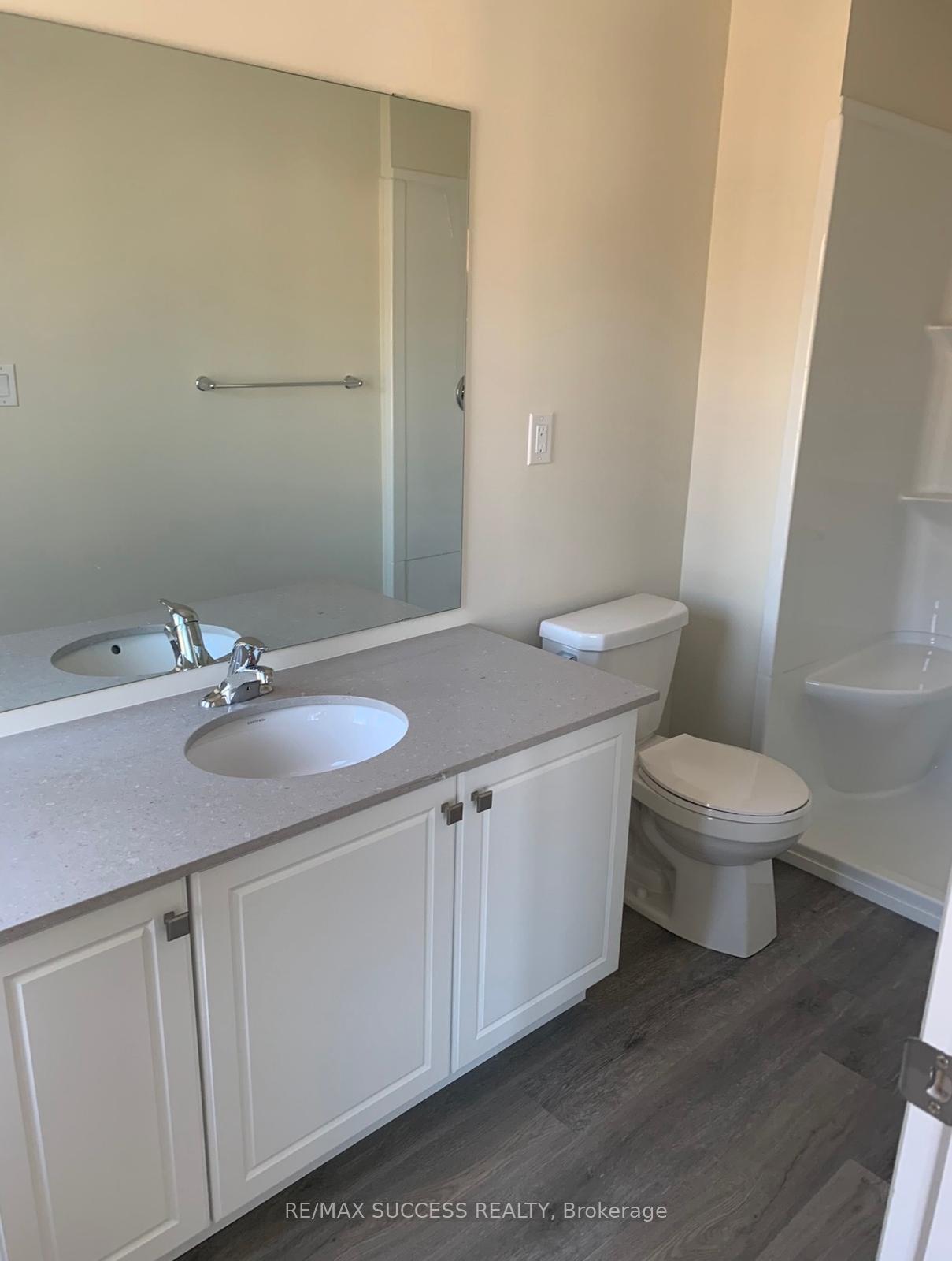Photo 12 of Unit 54, 185 Bedrock Drive, Hamilton, Stoney Creek Mountain — HOMEH