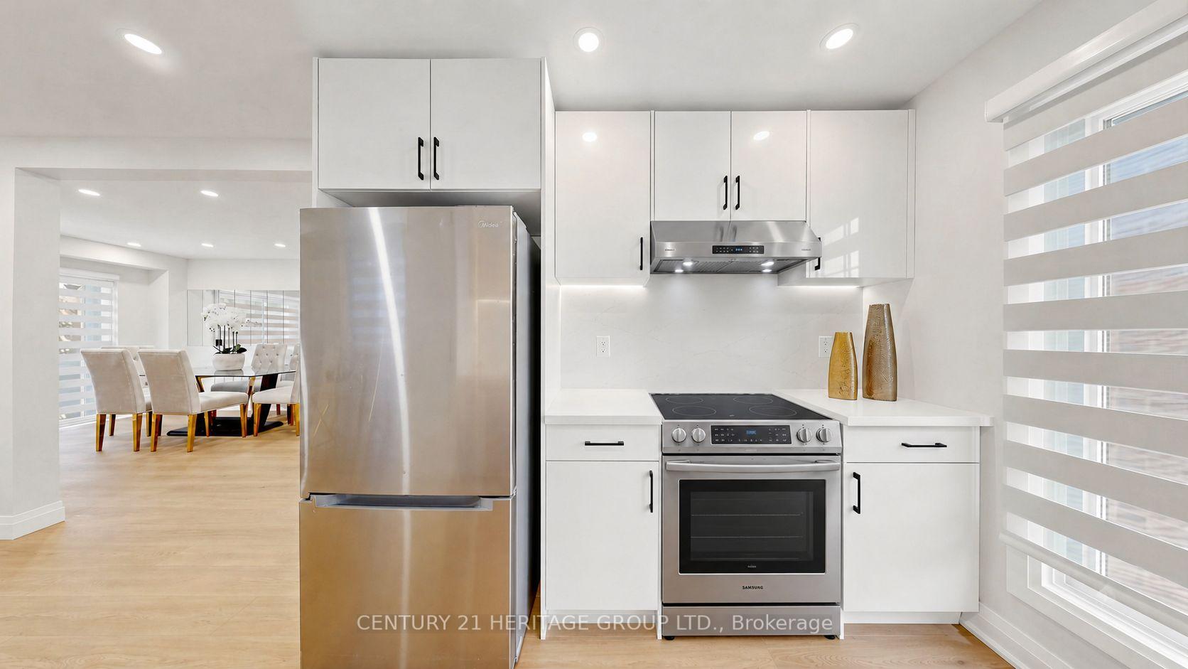Photo 40 of 52 Lund Street, Richmond Hill, North Richvale — HOMEH