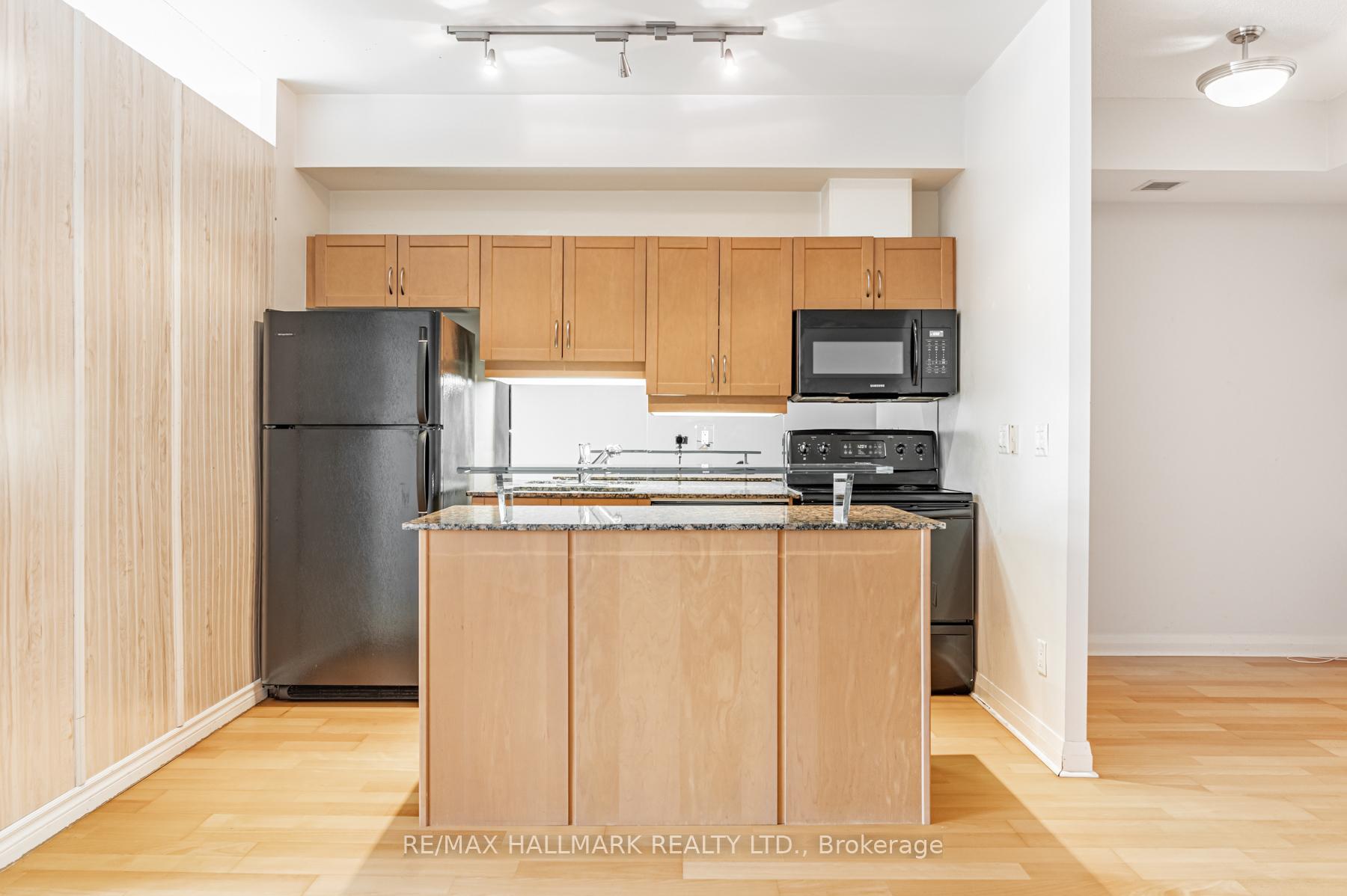 Photo 9 of Unit 701, 220 Victoria Street, Toronto, Church-Yonge Corridor — HOMEH