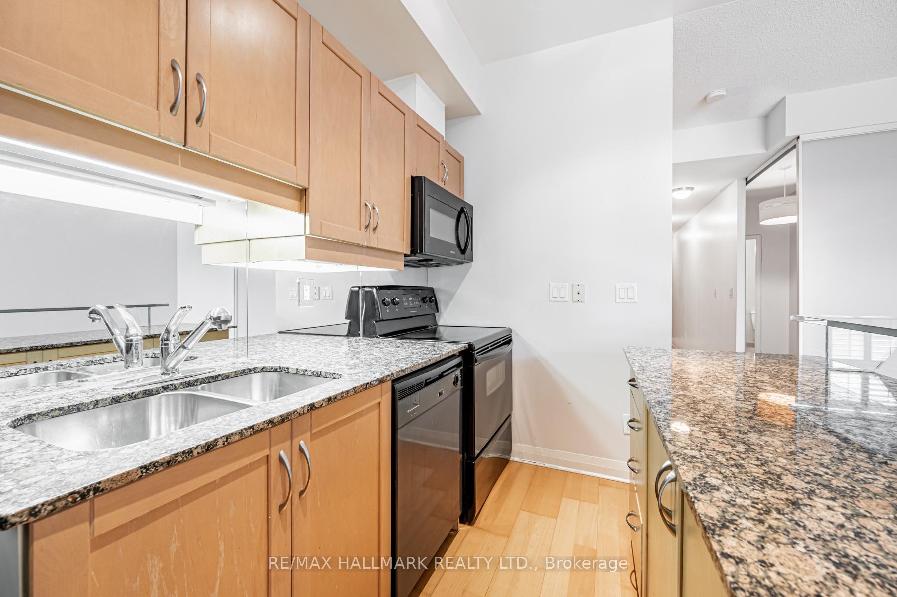 Photo 12 of Unit 701, 220 Victoria Street, Toronto, Church-Yonge Corridor — HOMEH